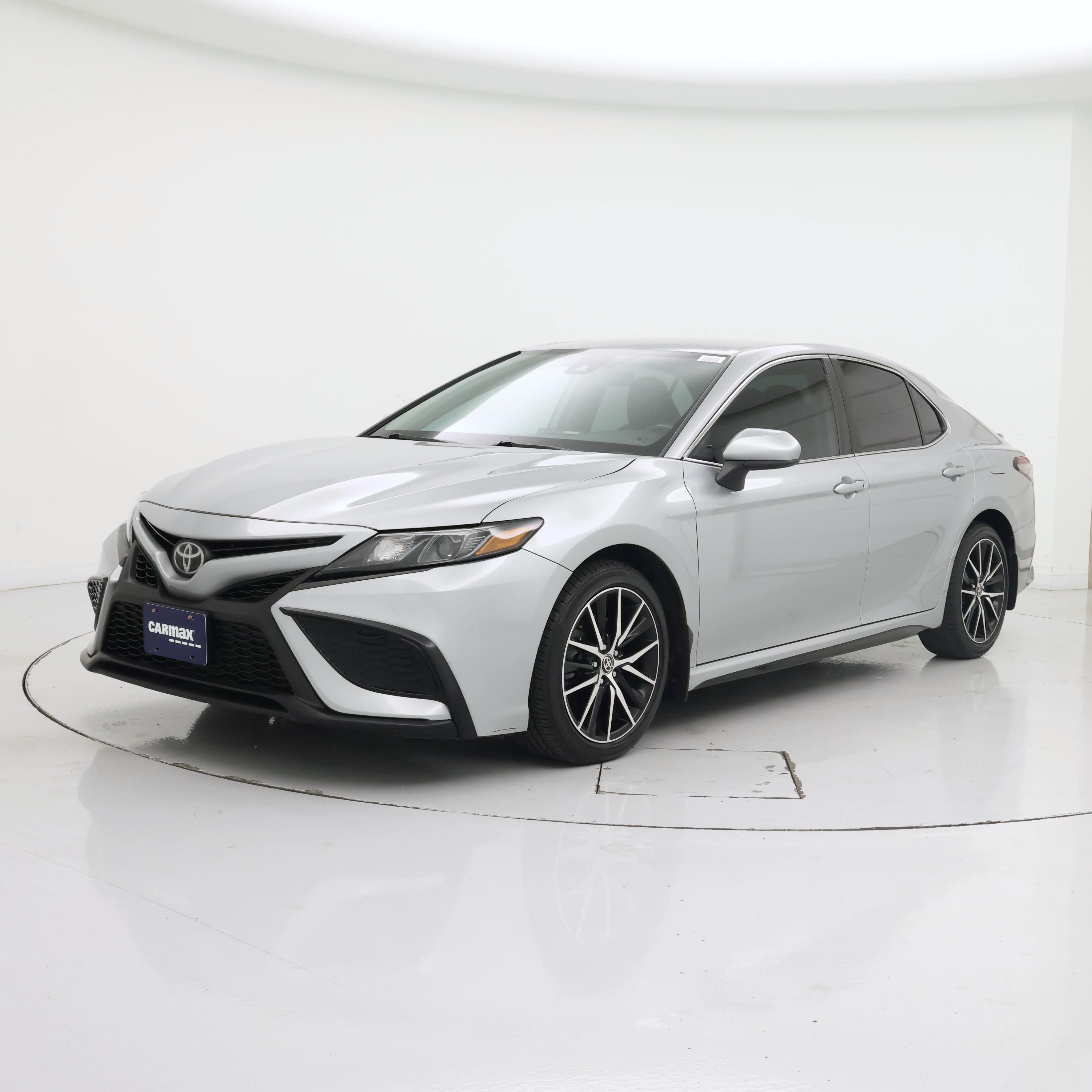 Thumbnail: 2021 Toyota Camry - 4