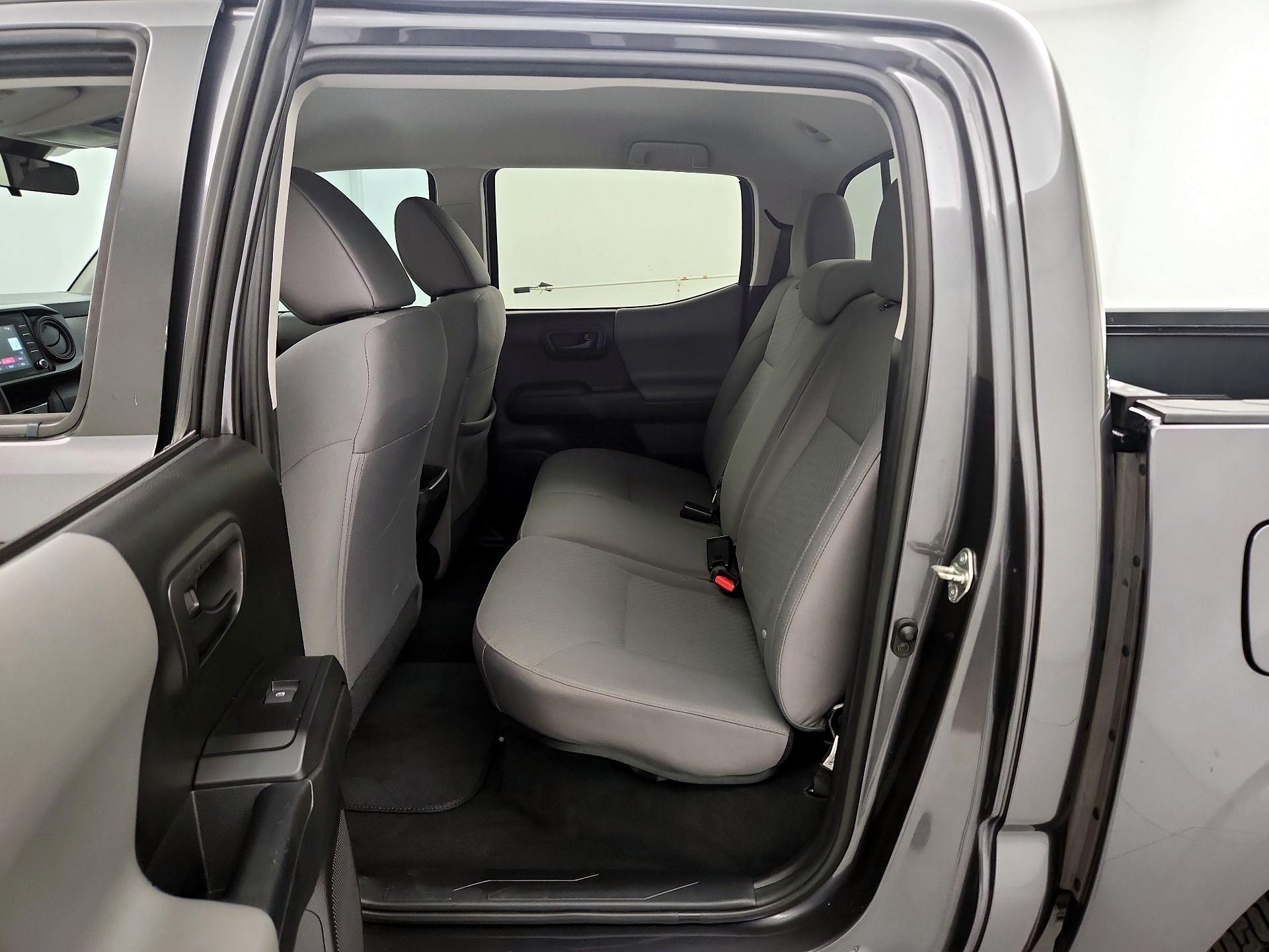 Thumbnail: 2021 Toyota Tacoma - 19