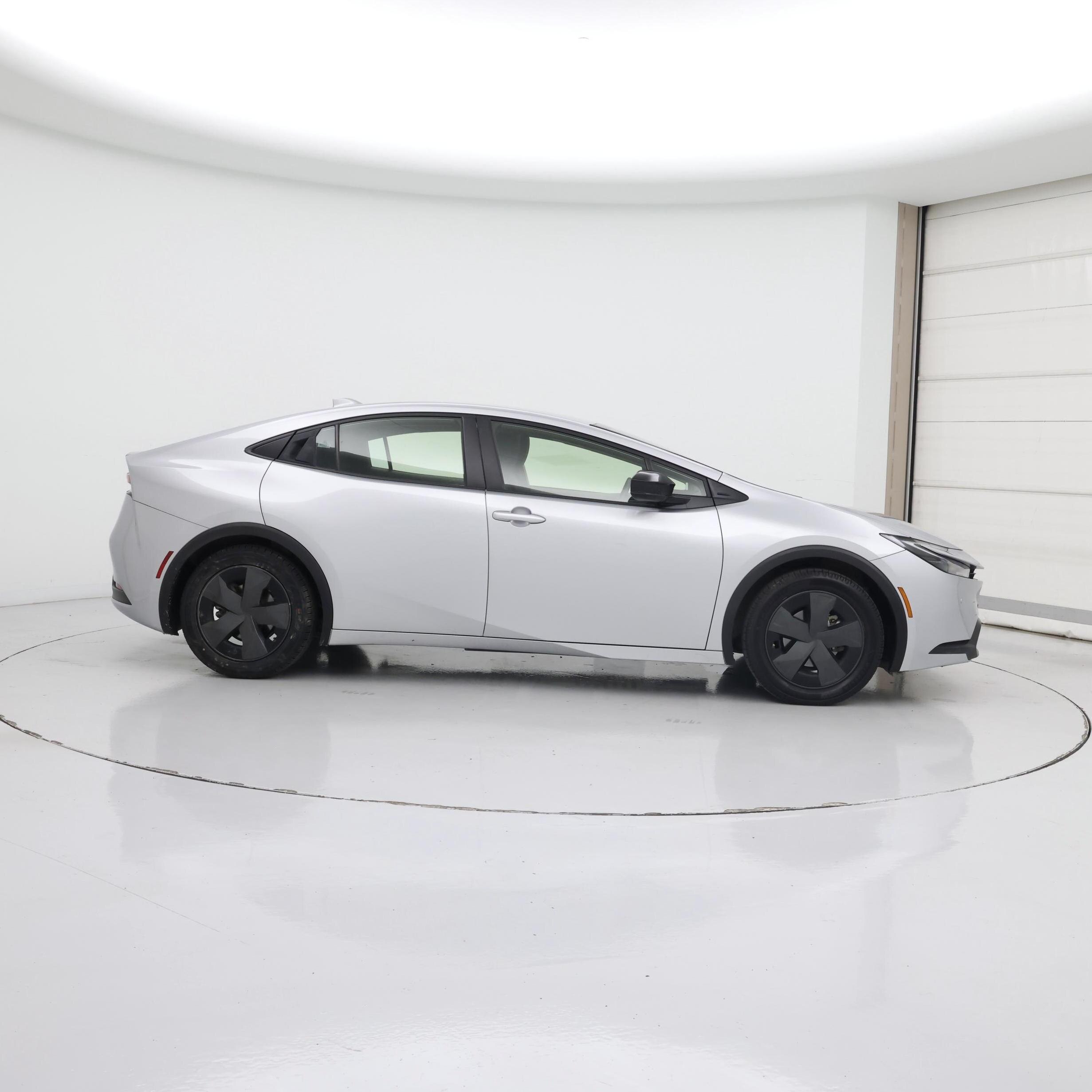 Thumbnail: 2023 Toyota Prius - 7