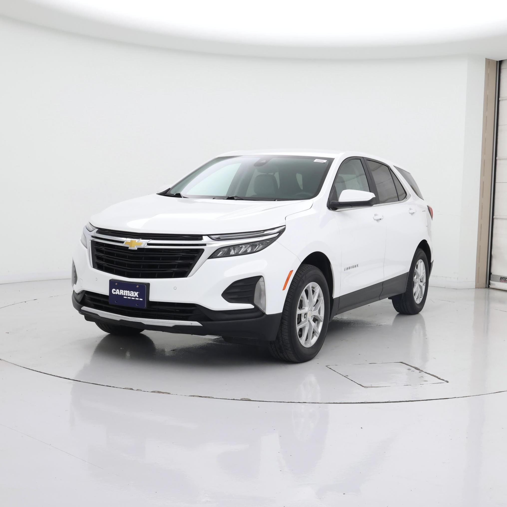 Thumbnail: 2023 Chevrolet Equinox - 4
