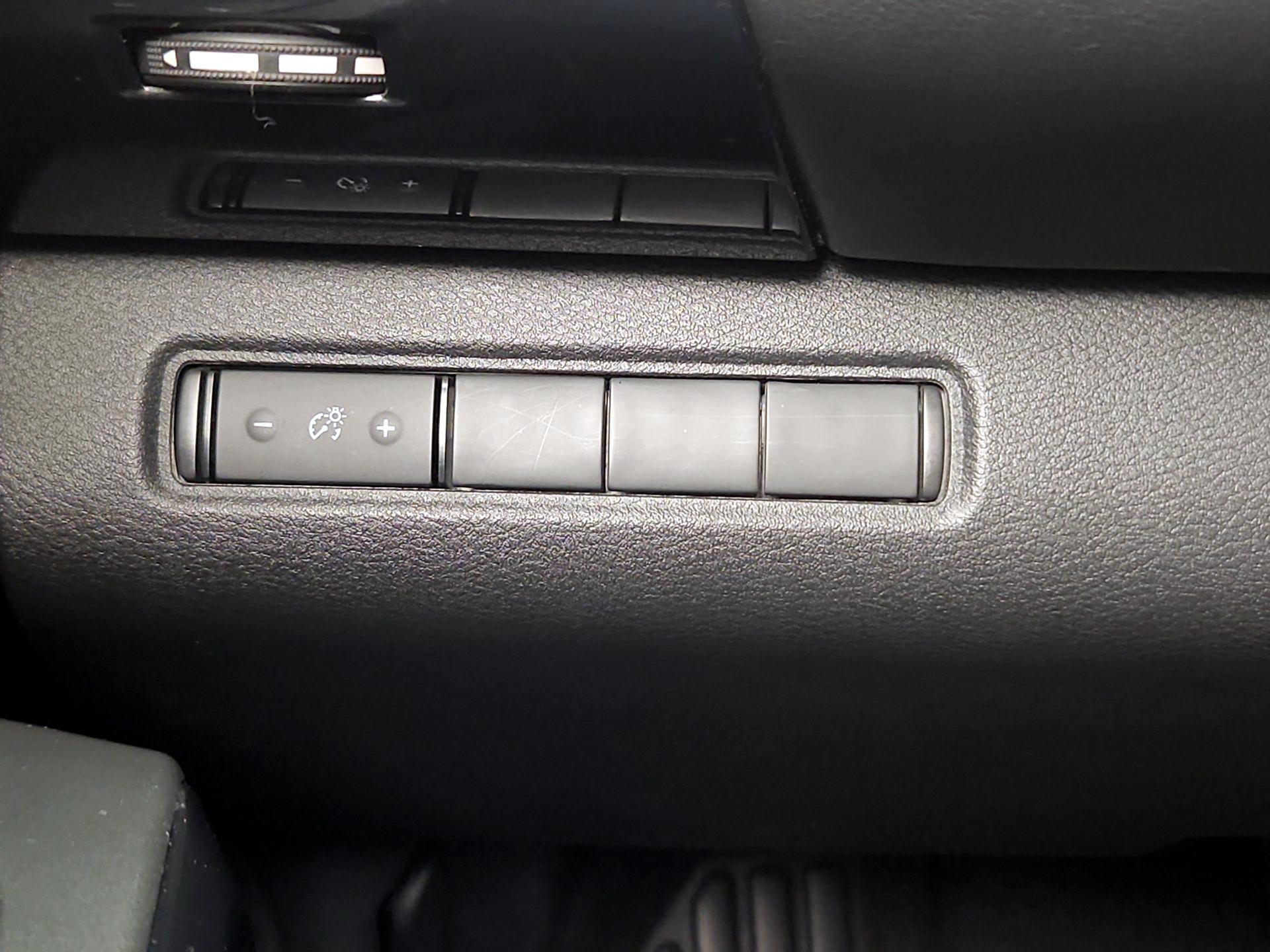 Thumbnail: 2023 Nissan Pathfinder - 13