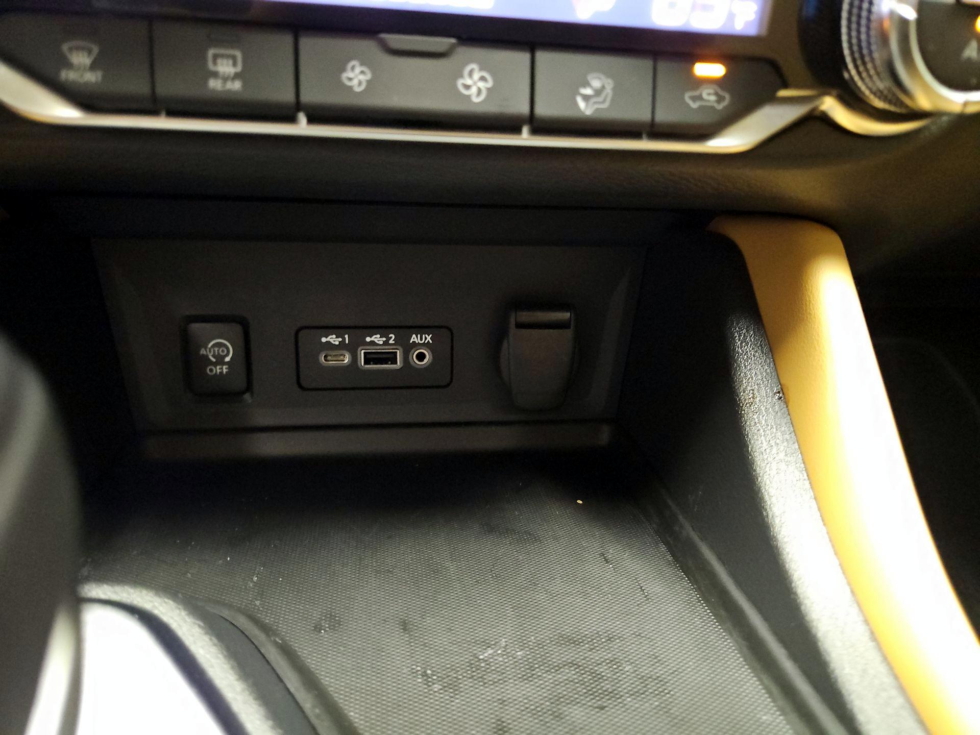 Thumbnail: 2024 Nissan Sentra - 18