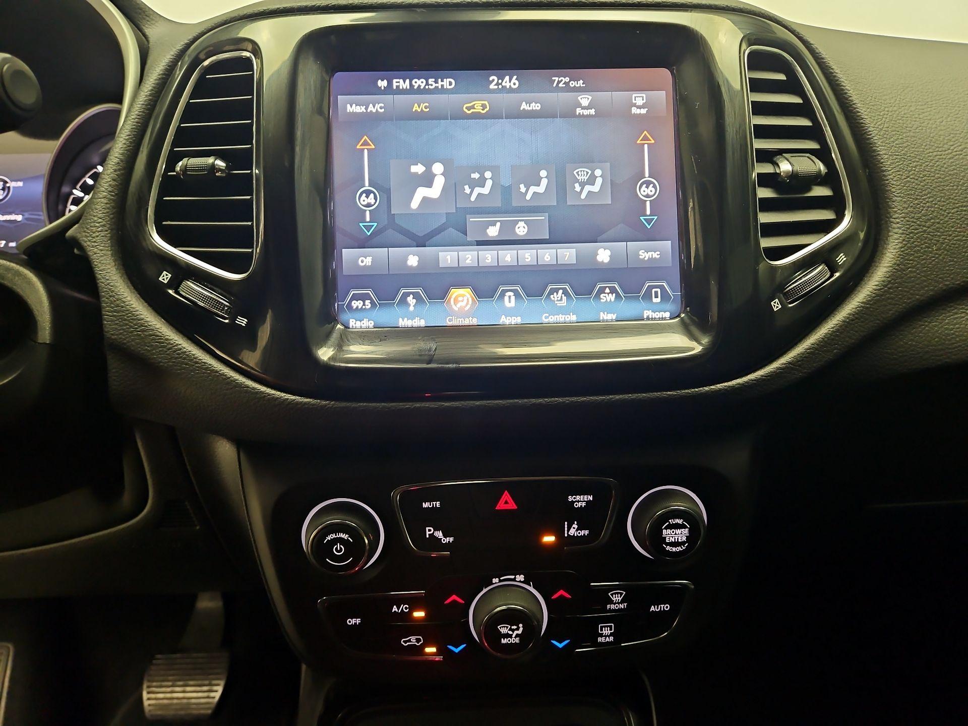 Thumbnail: 2018 Jeep Compass - 17