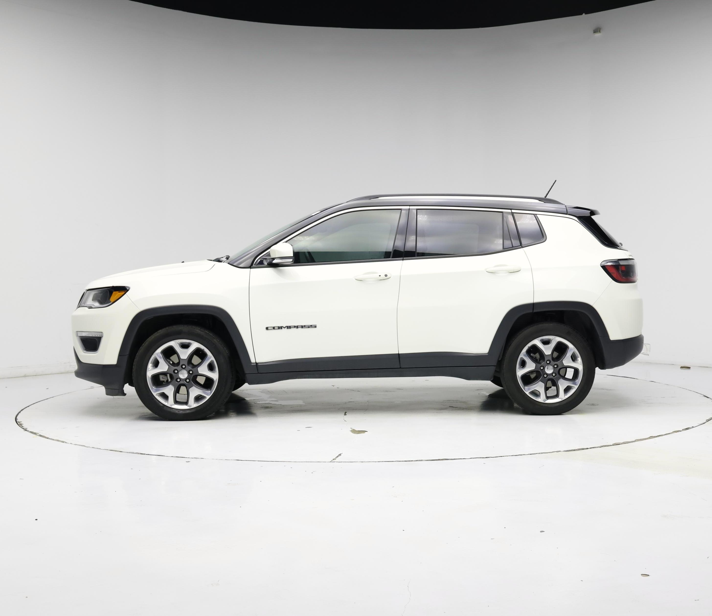Thumbnail: 2018 Jeep Compass - 3