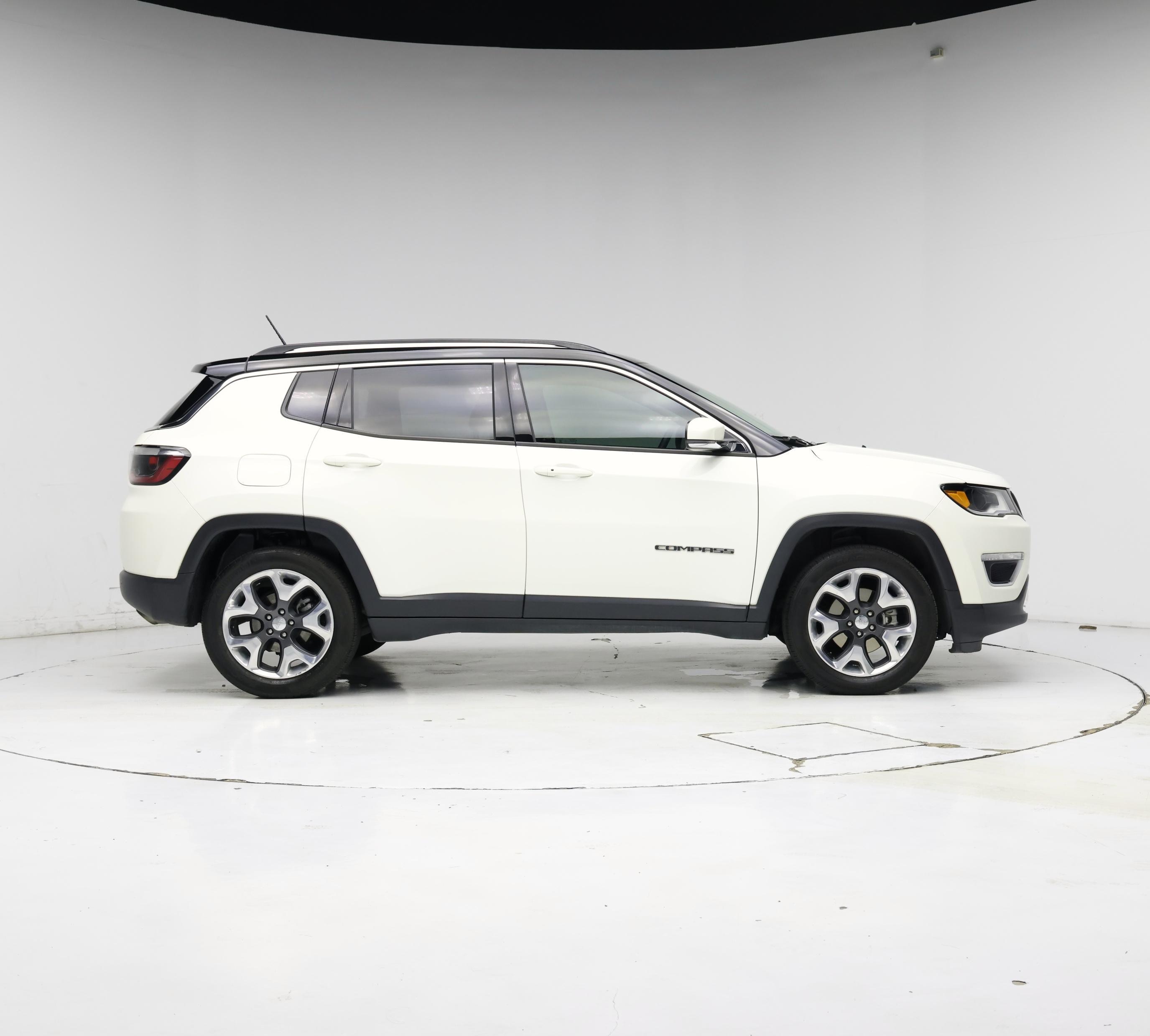 Thumbnail: 2018 Jeep Compass - 7