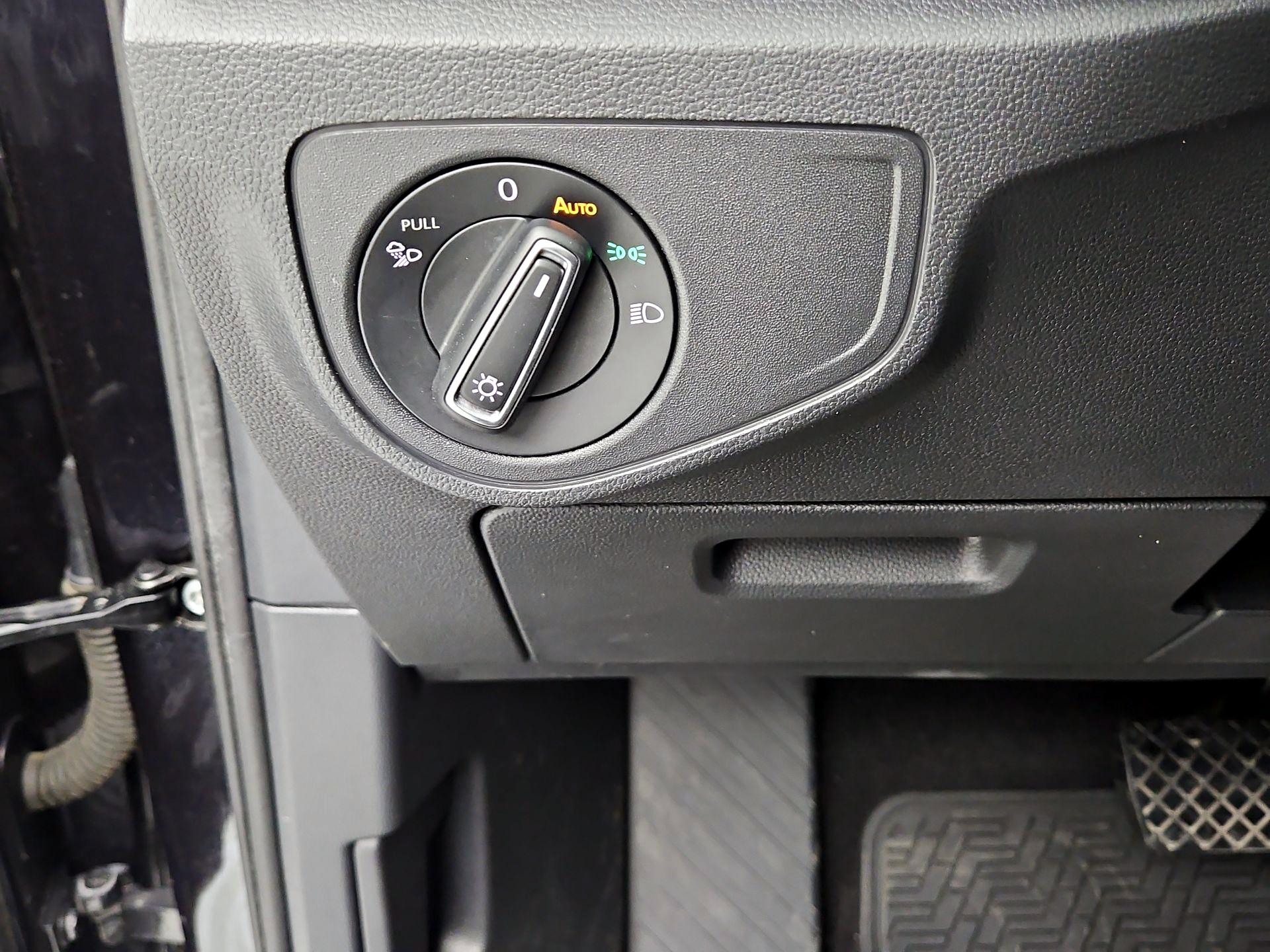 Thumbnail: 2022 Volkswagen Atlas - 13