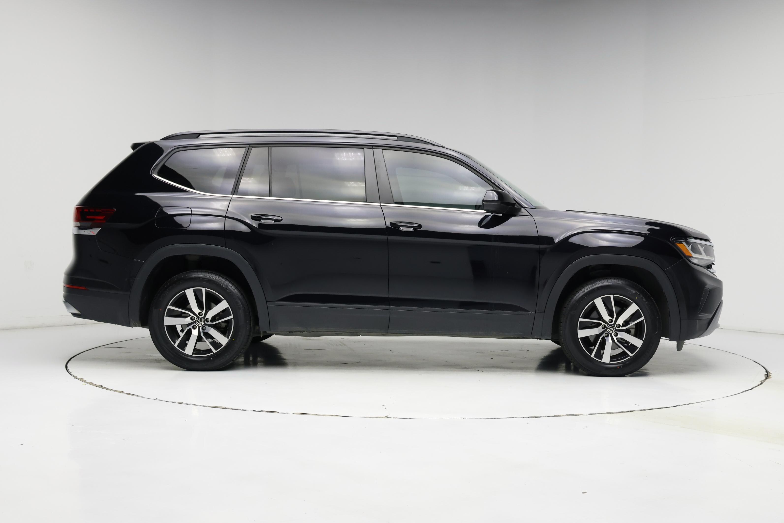 Thumbnail: 2022 Volkswagen Atlas - 7