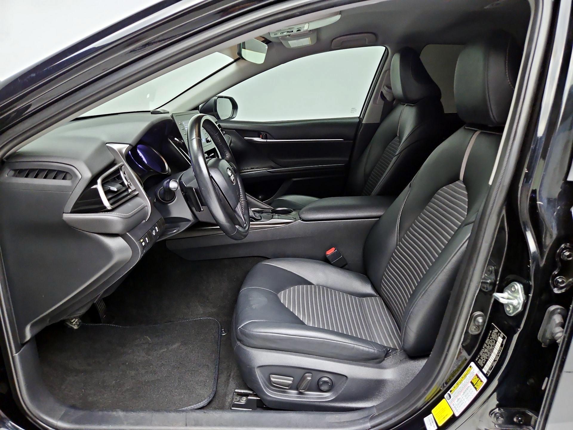 Thumbnail: 2023 Toyota Camry - 11