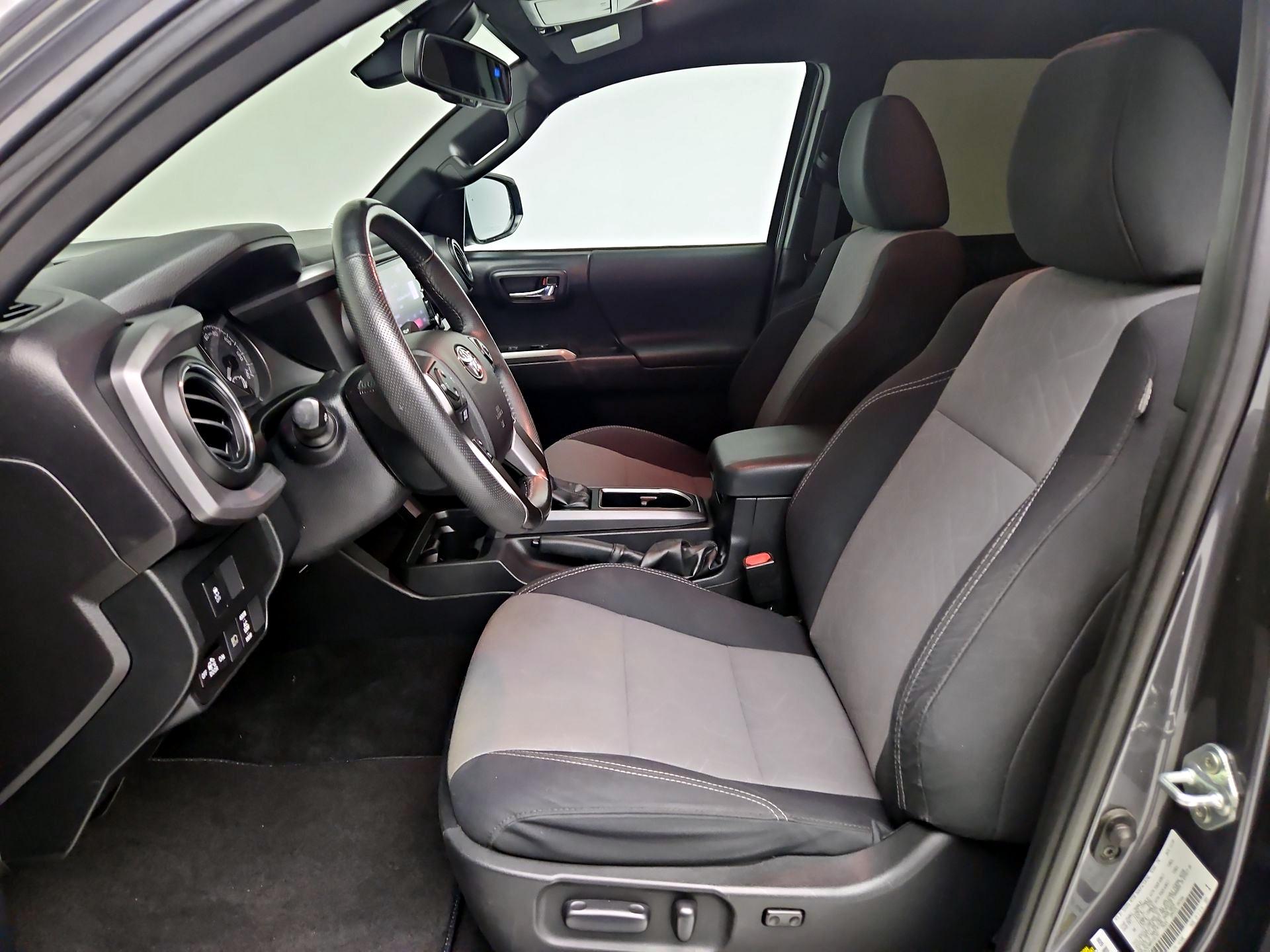 Thumbnail: 2021 Toyota Tacoma - 11