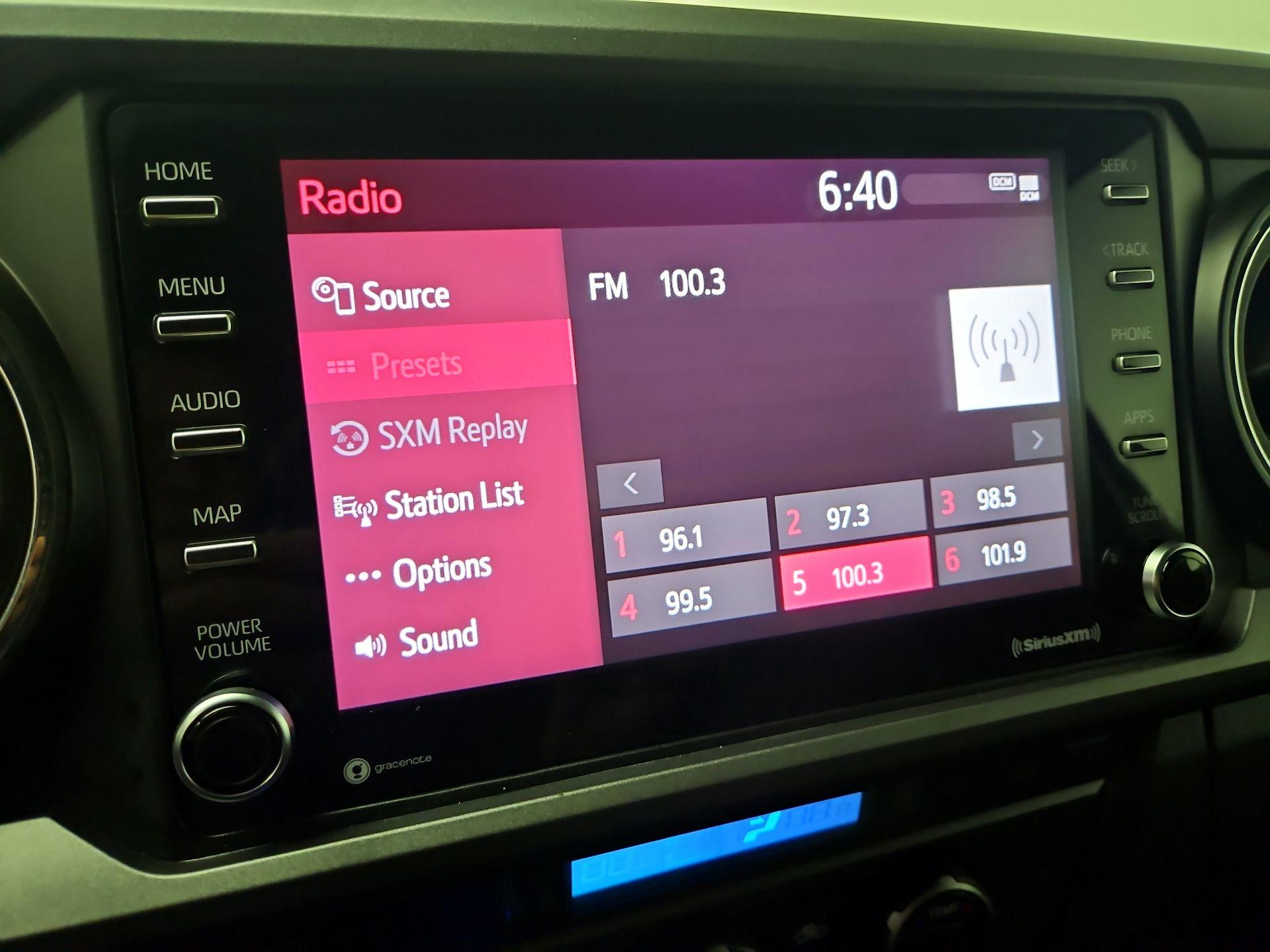 Thumbnail: 2021 Toyota Tacoma - 15