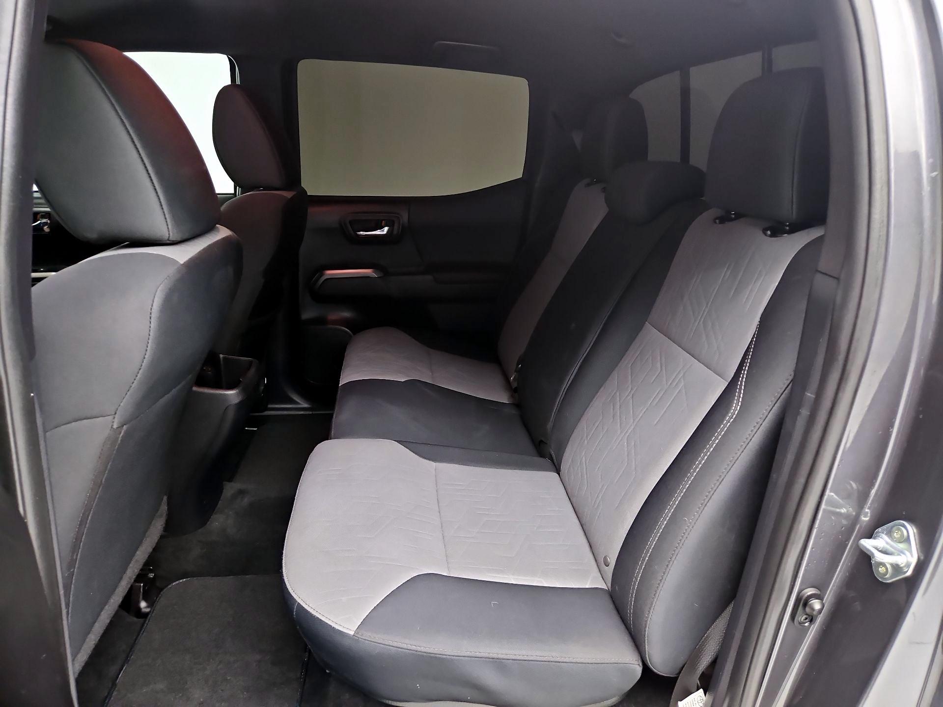 Thumbnail: 2021 Toyota Tacoma - 19