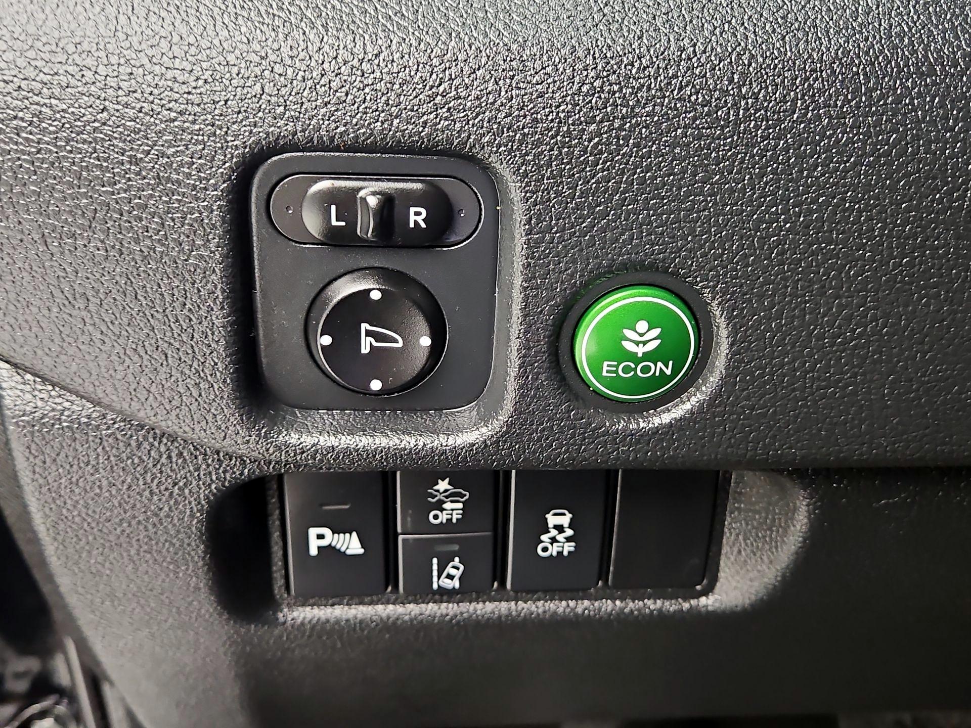 Thumbnail: 2021 Honda Pilot - 13