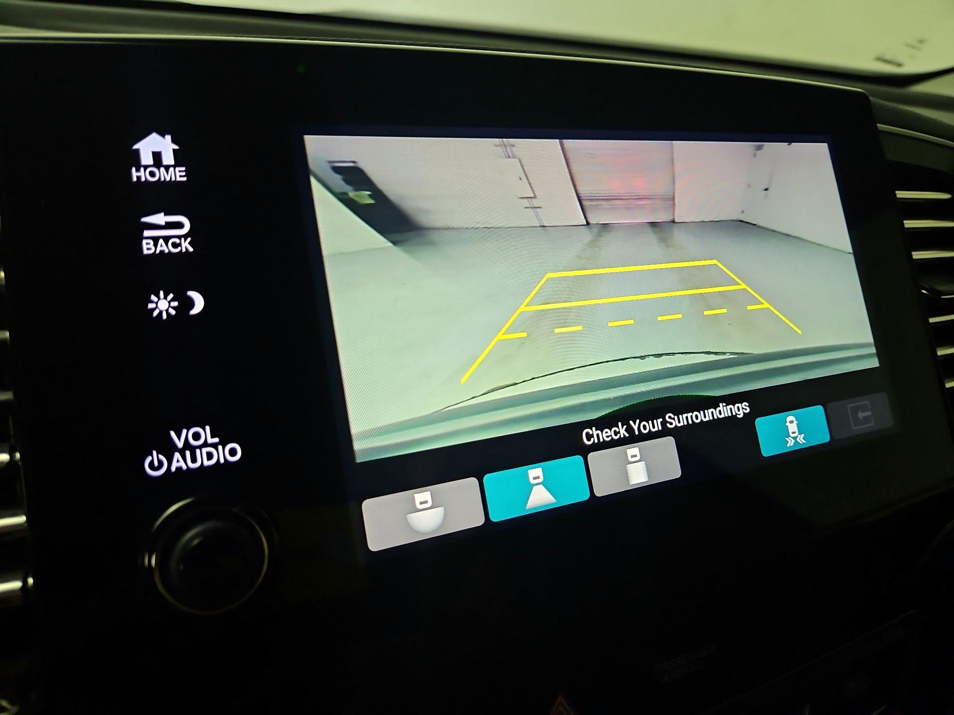 Thumbnail: 2021 Honda Pilot - 15