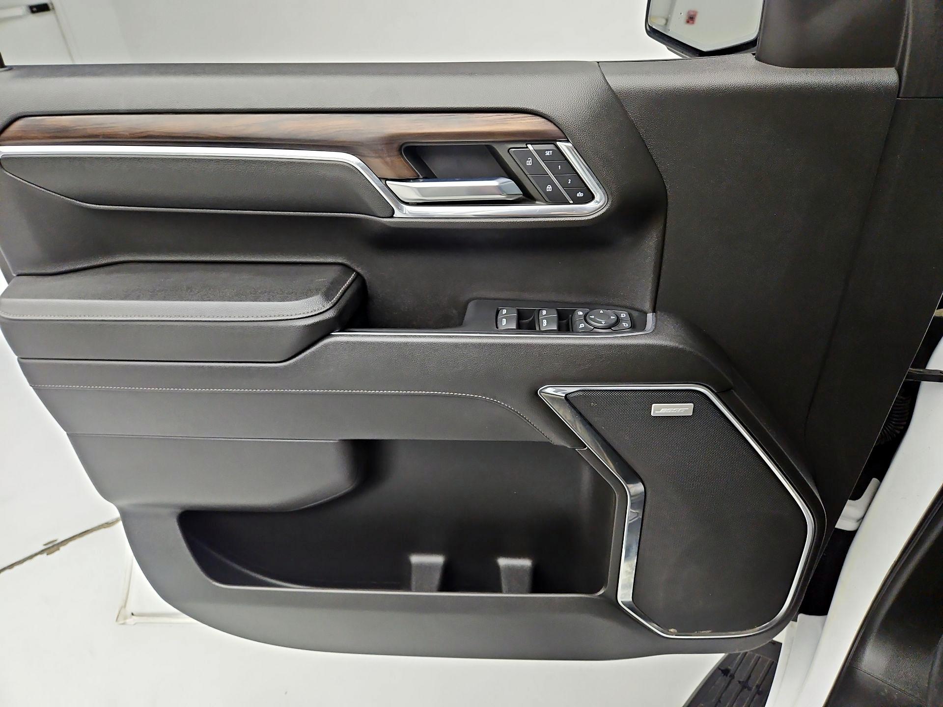 Thumbnail: 2023 GMC Sierra 1500 - 12