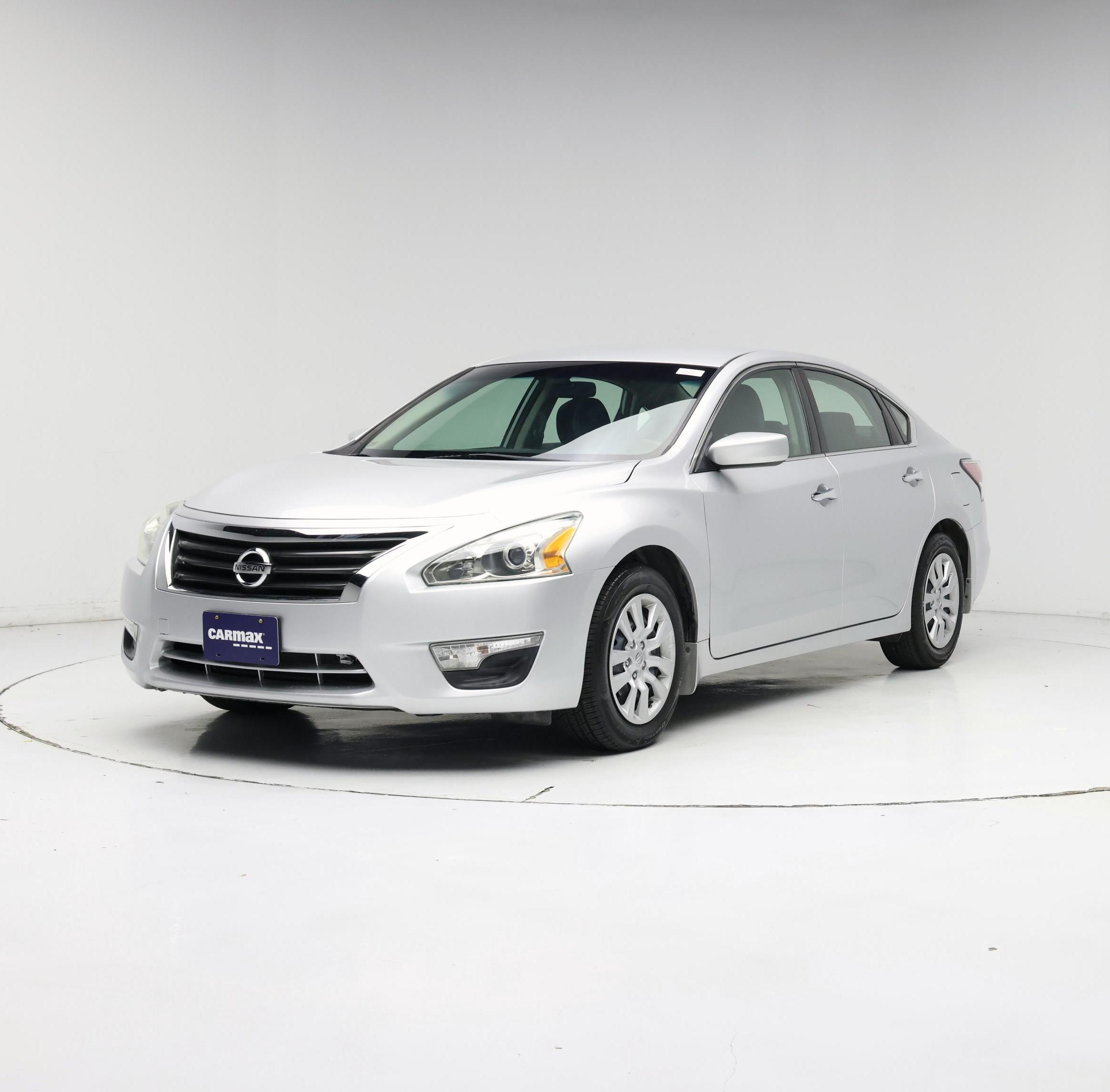 Thumbnail: 2015 Nissan Altima - 4