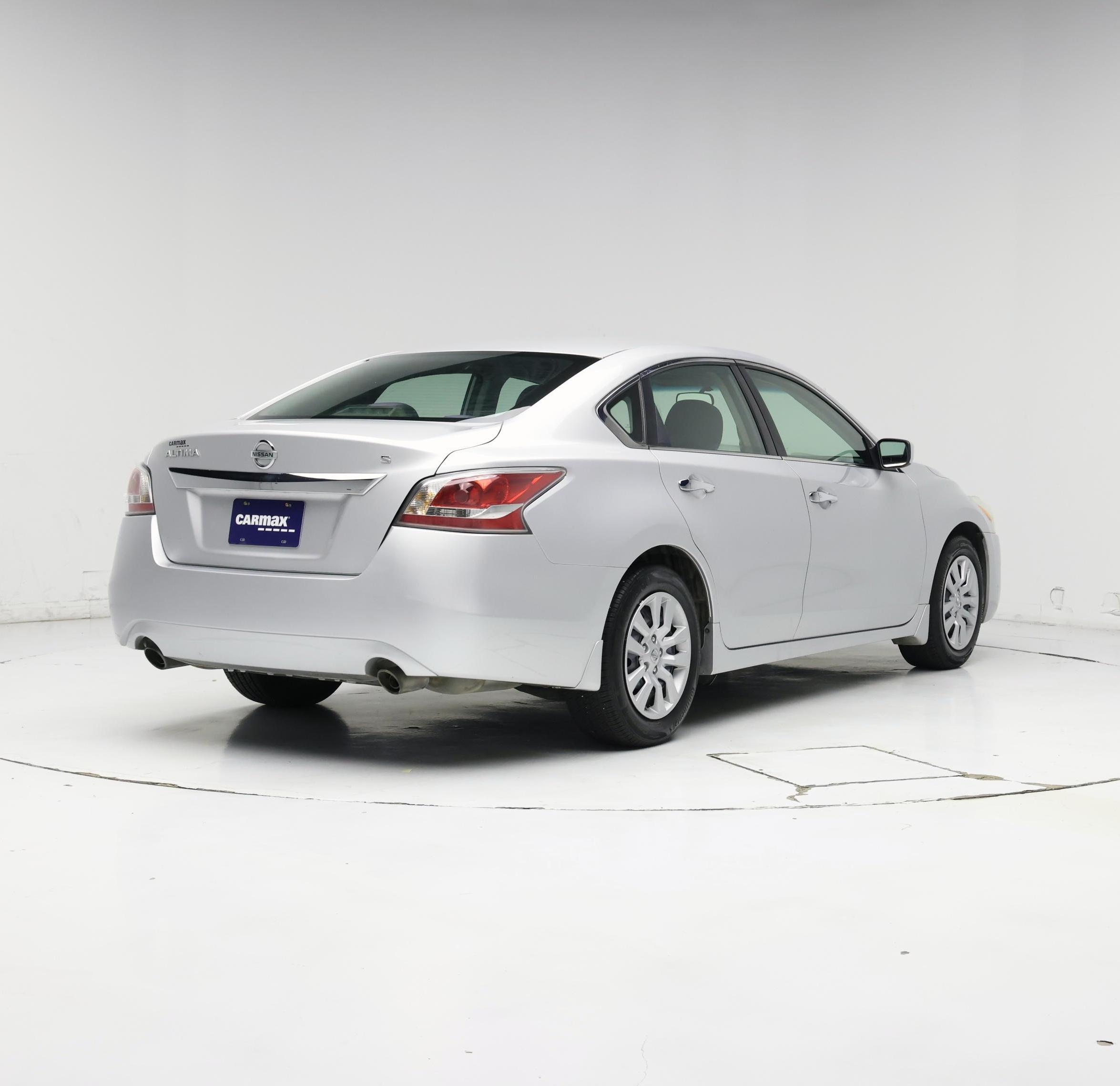 Thumbnail: 2015 Nissan Altima - 8