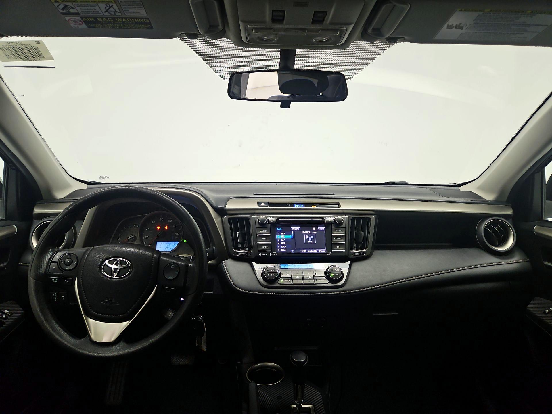 Thumbnail: 2015 Toyota RAV4 - 9