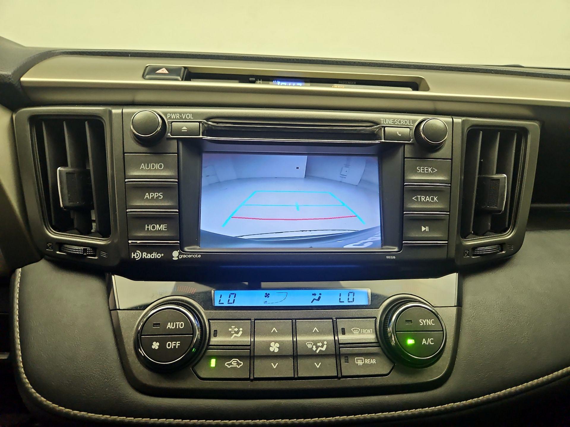 Thumbnail: 2015 Toyota RAV4 - 14