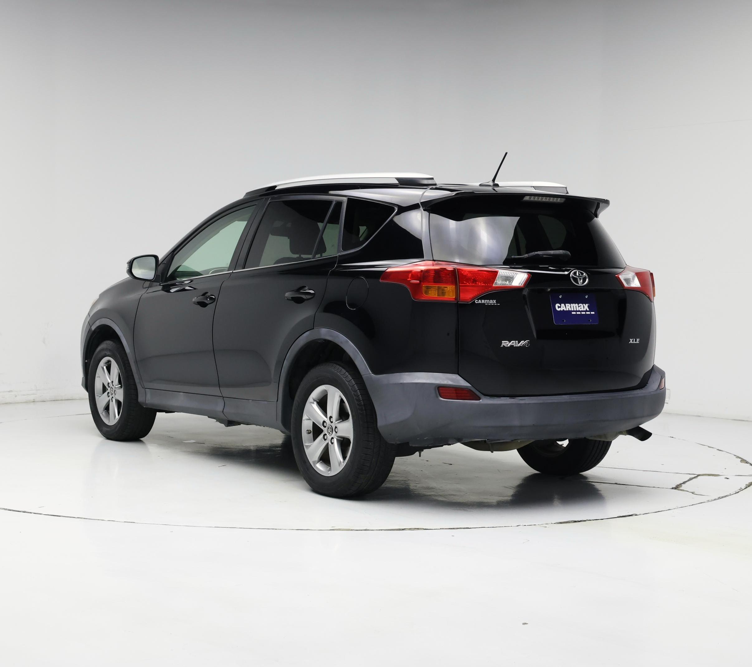 Thumbnail: 2015 Toyota RAV4 - 2