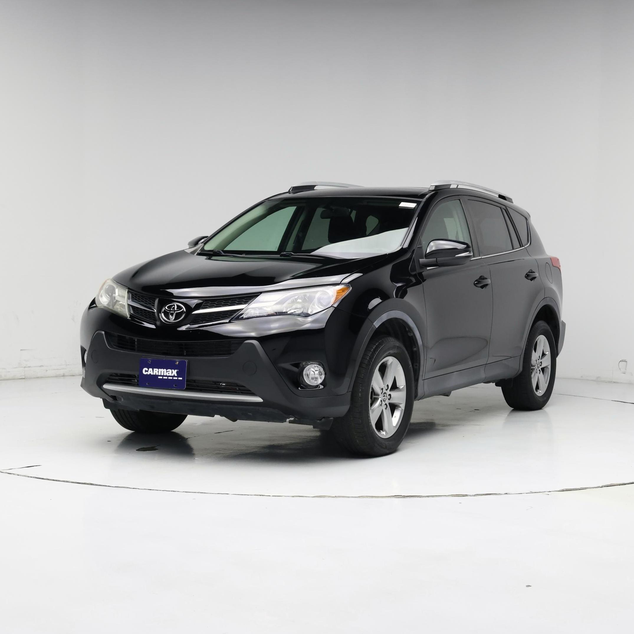 Thumbnail: 2015 Toyota RAV4 - 4