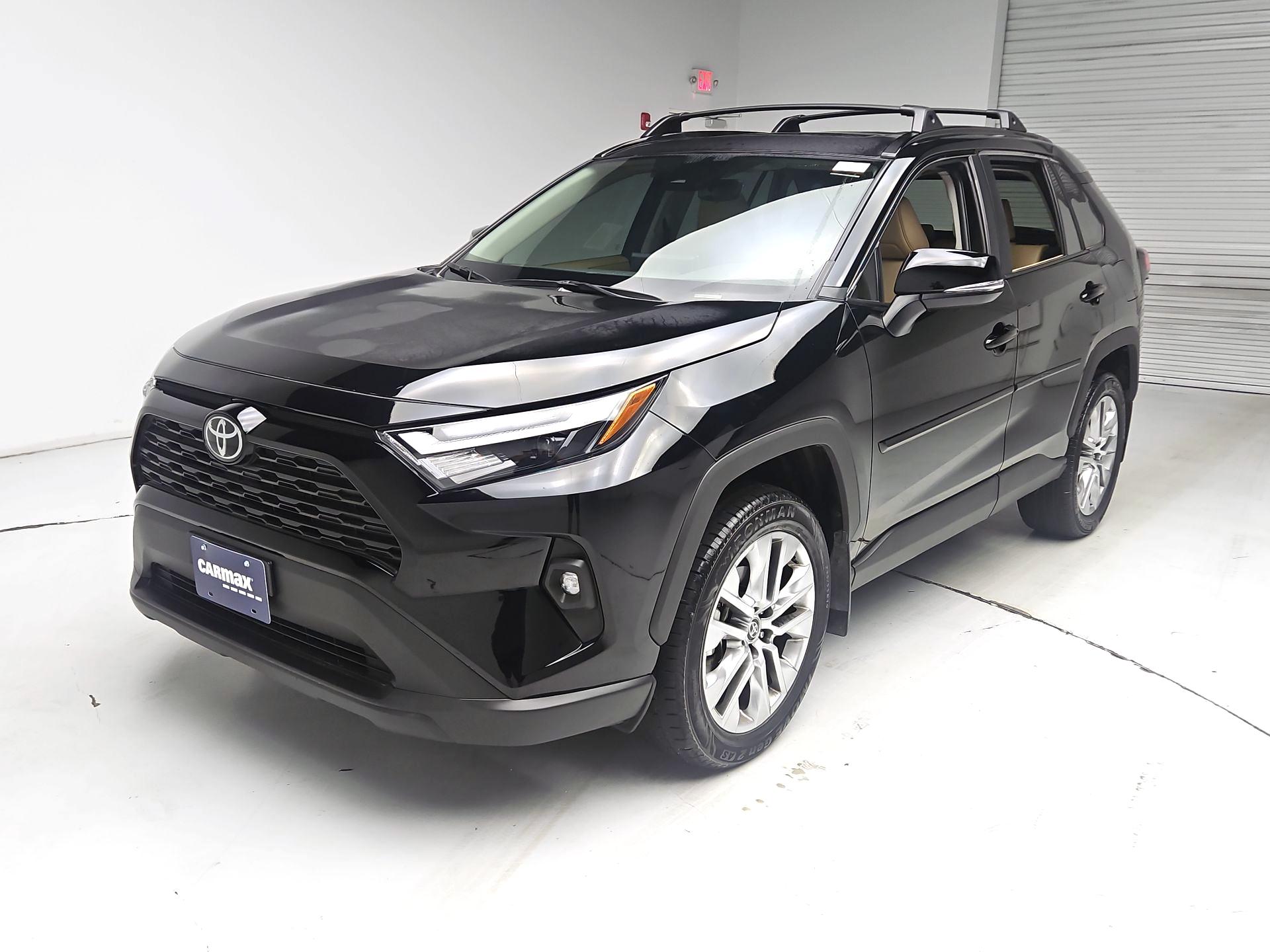 Thumbnail: 2025 Toyota RAV4 - 3