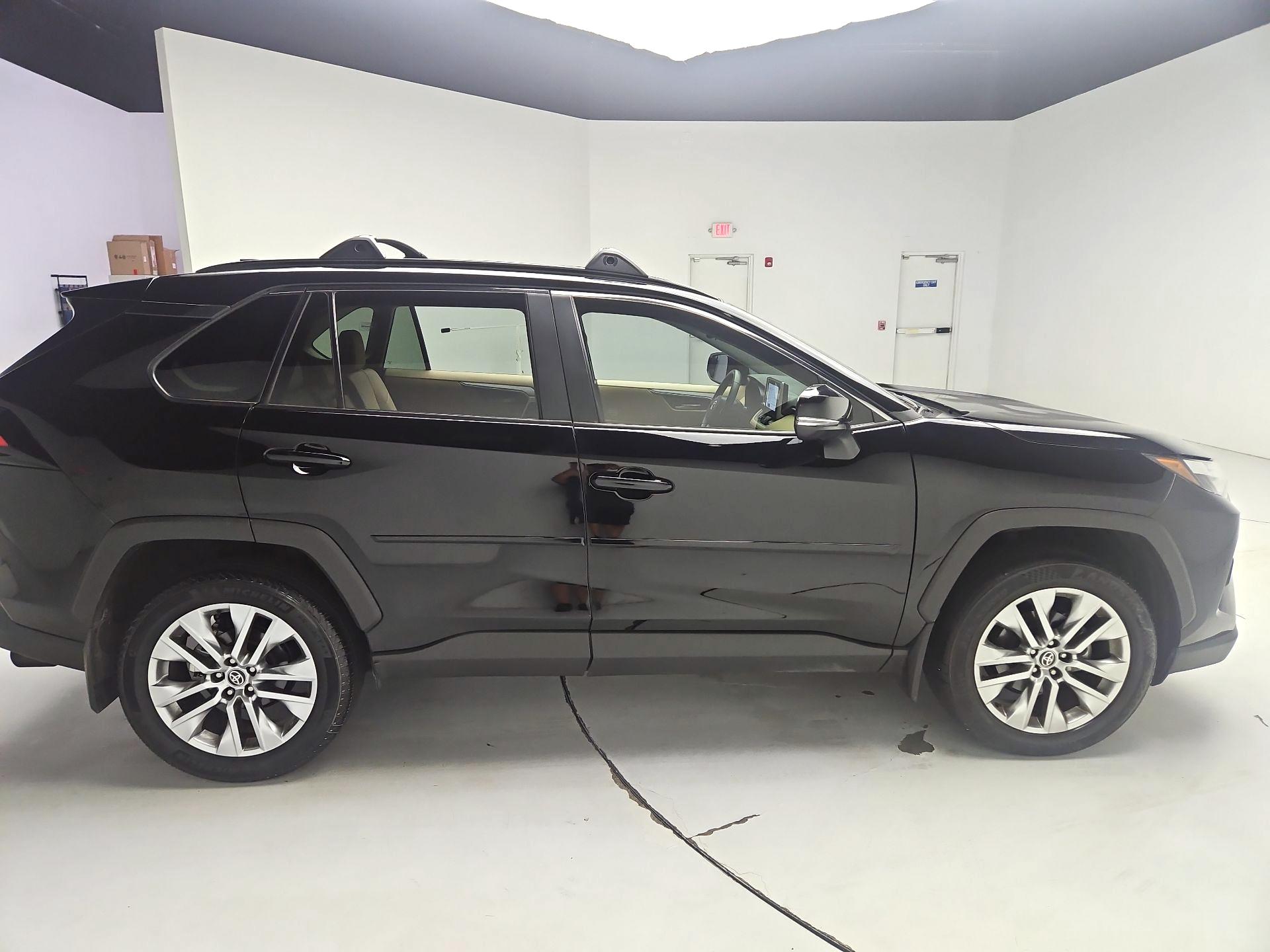 Thumbnail: 2025 Toyota RAV4 - 4