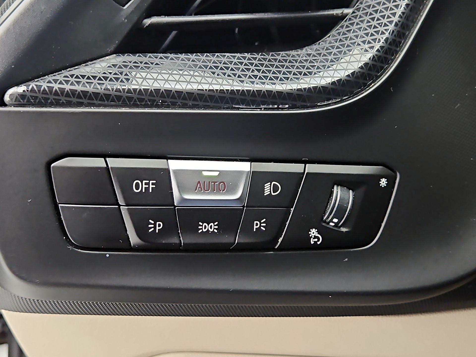 Thumbnail: 2022 BMW 2 Series - 13