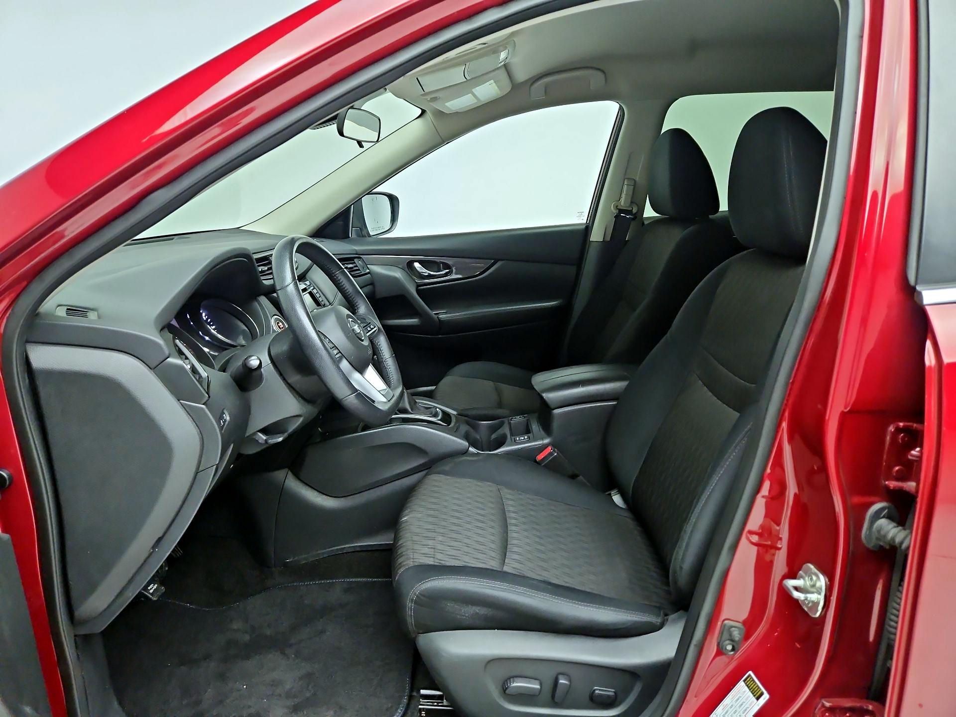 Thumbnail: 2019 Nissan Rogue - 11