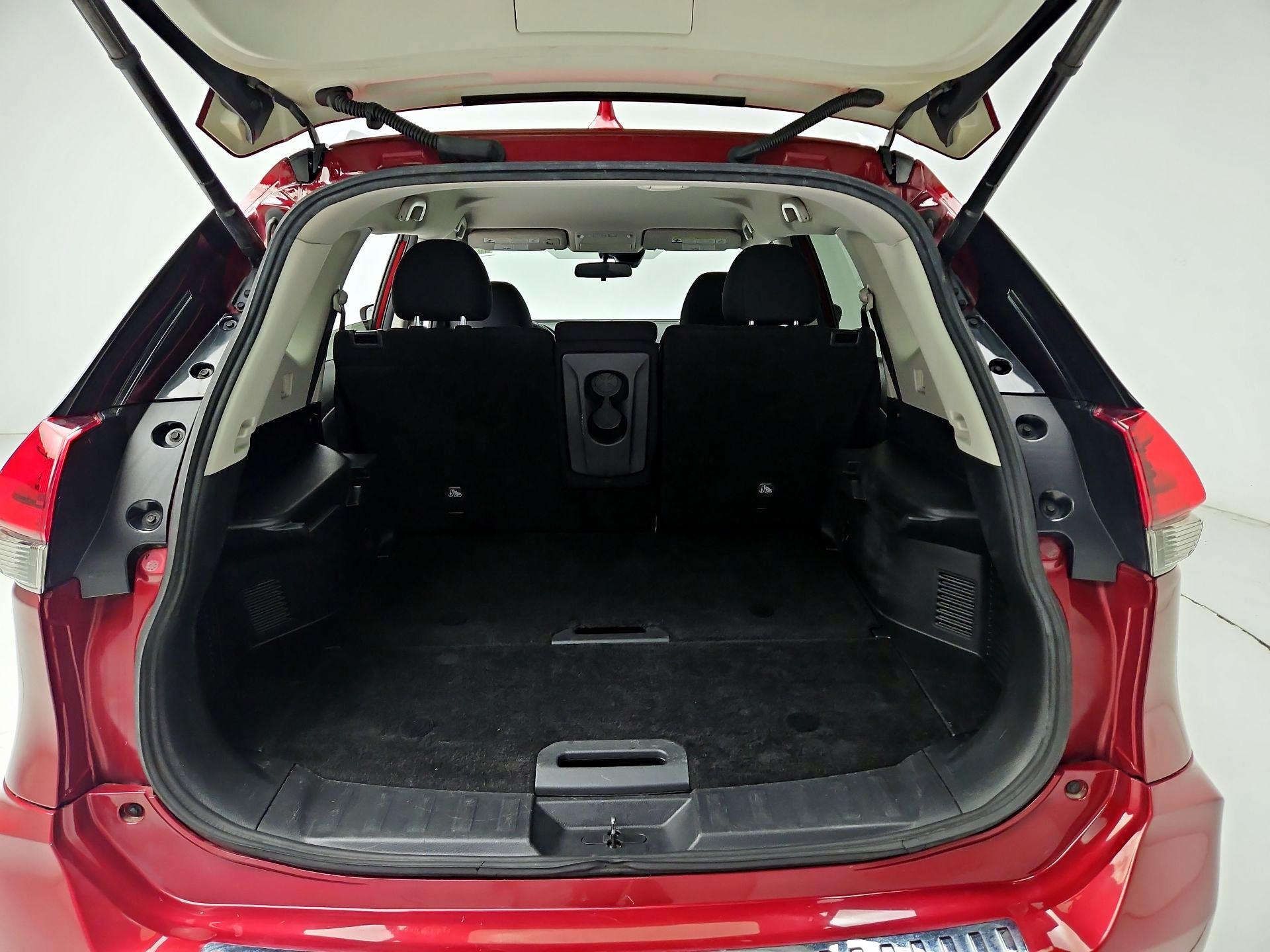 Thumbnail: 2019 Nissan Rogue - 20