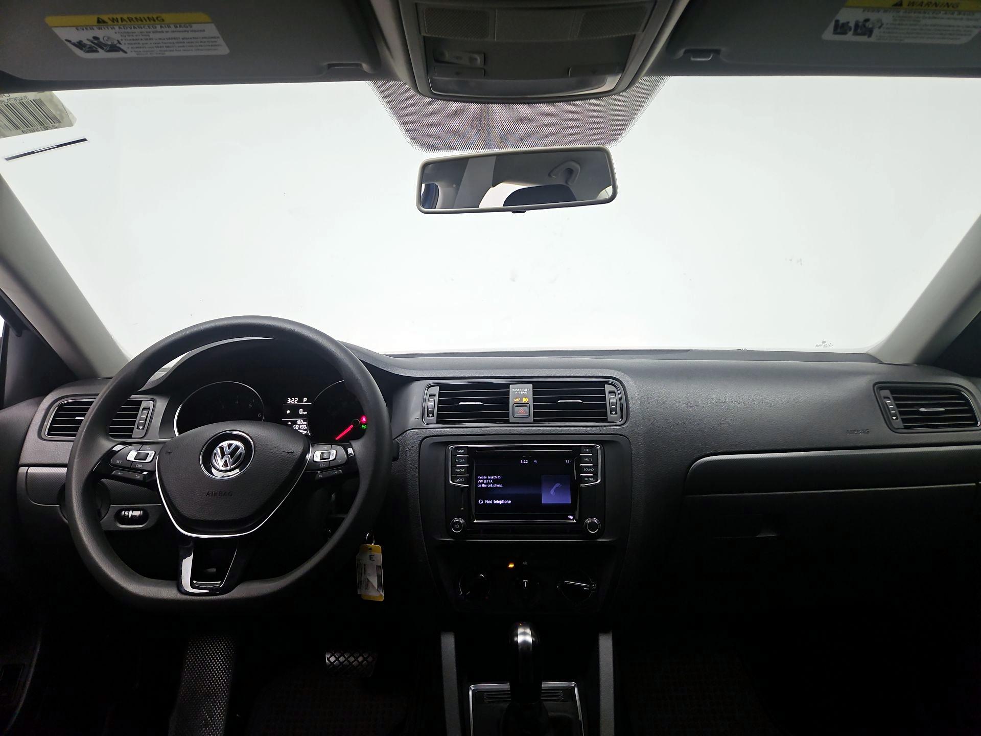 Thumbnail: 2016 Volkswagen Jetta - 9