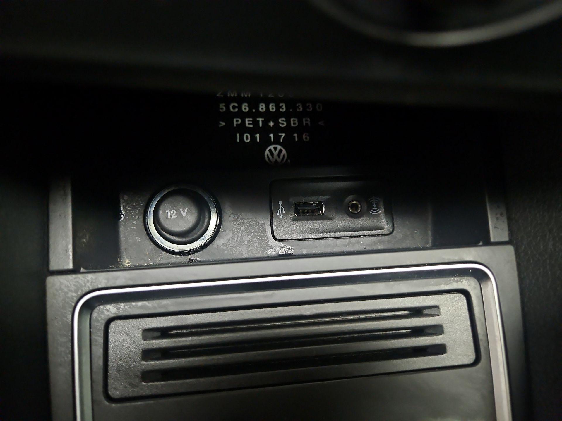 Thumbnail: 2016 Volkswagen Jetta - 18