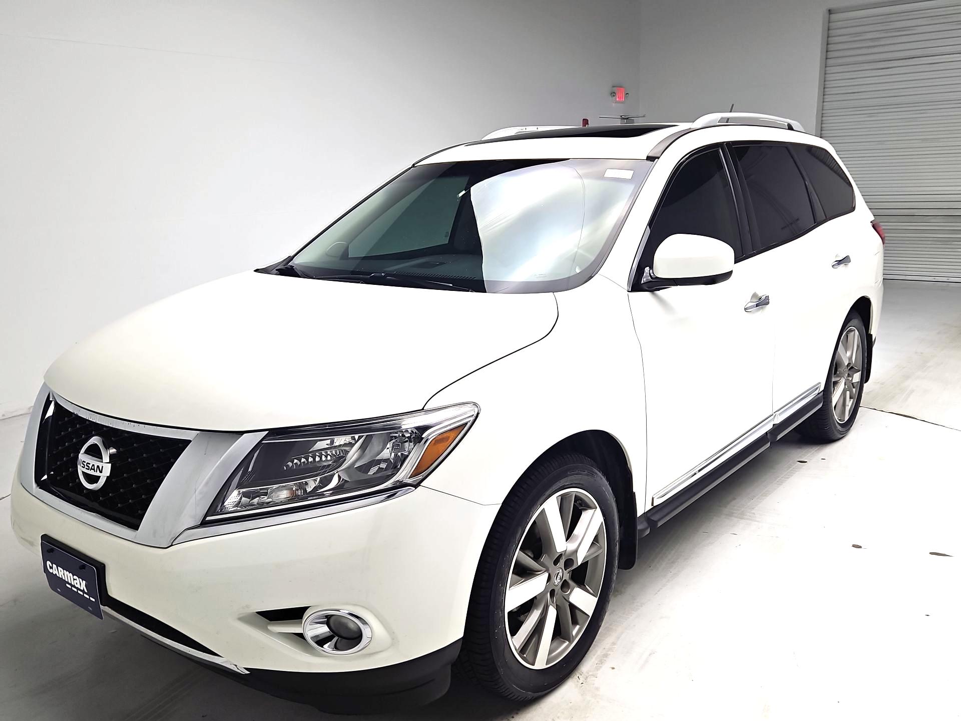 Thumbnail: 2015 Nissan Pathfinder - 3