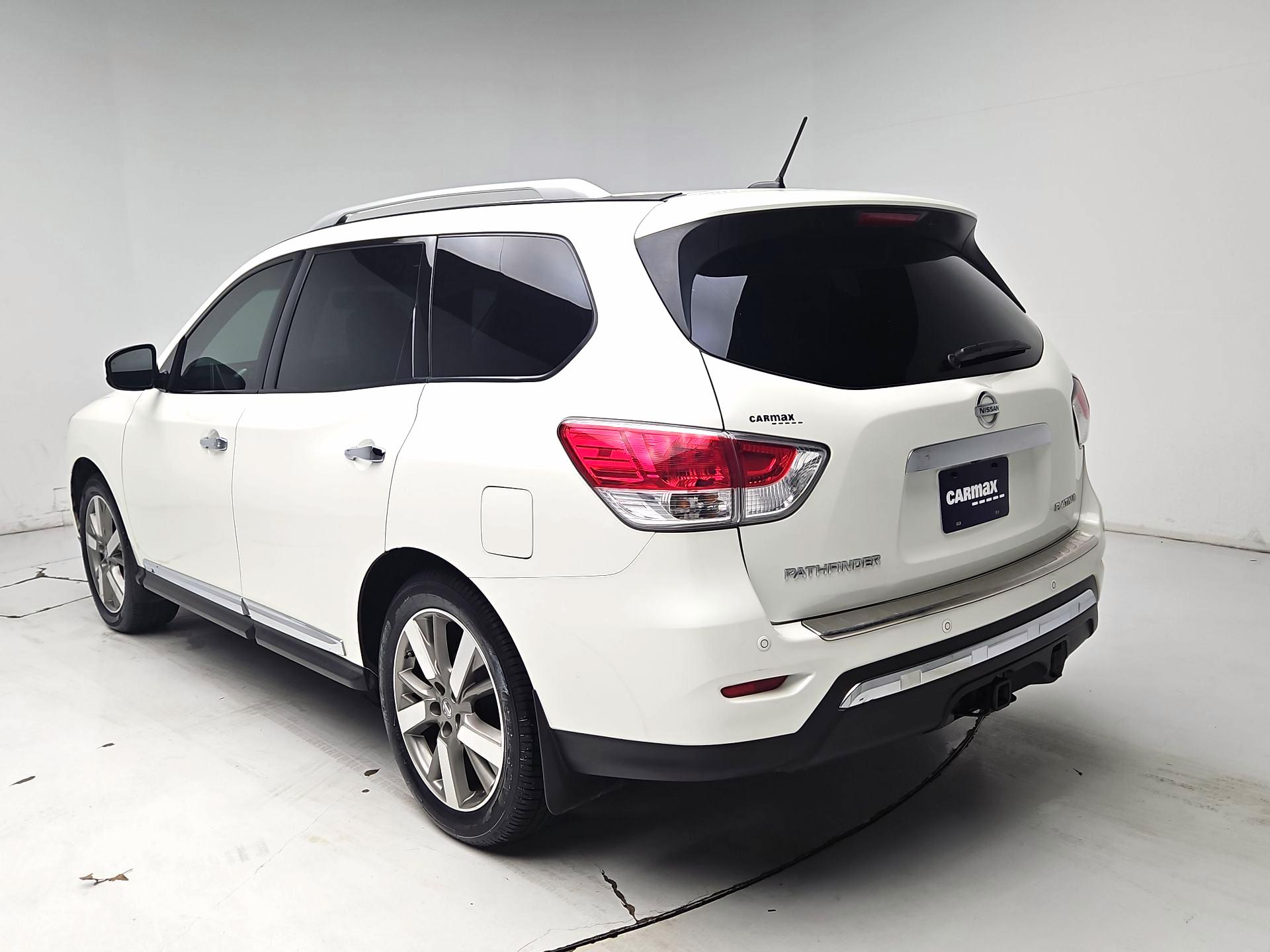 Thumbnail: 2015 Nissan Pathfinder - 7