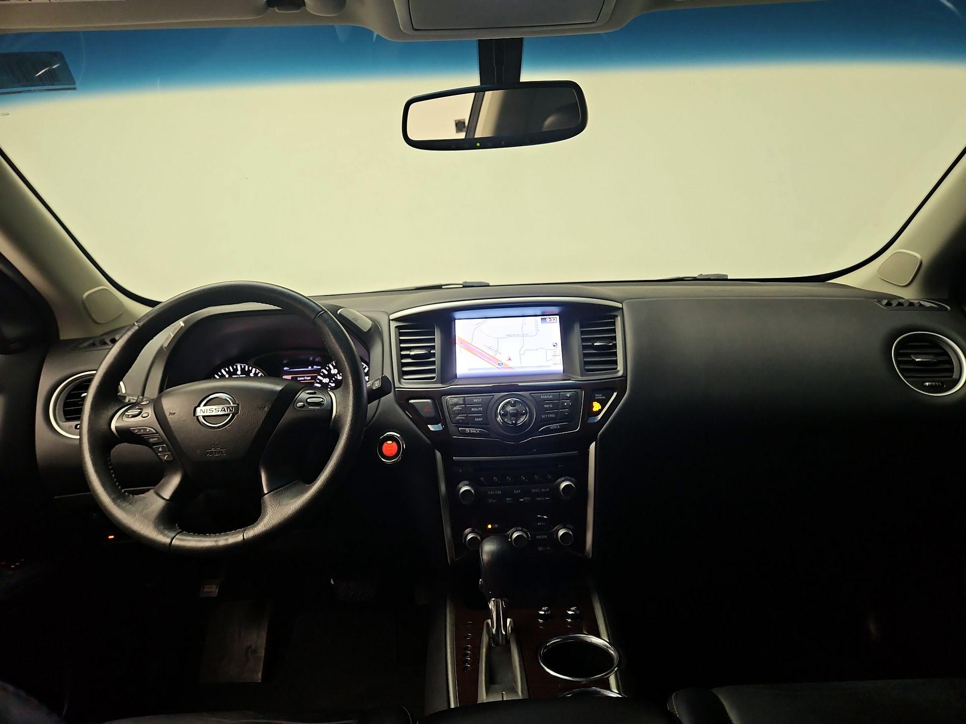 Thumbnail: 2015 Nissan Pathfinder - 8