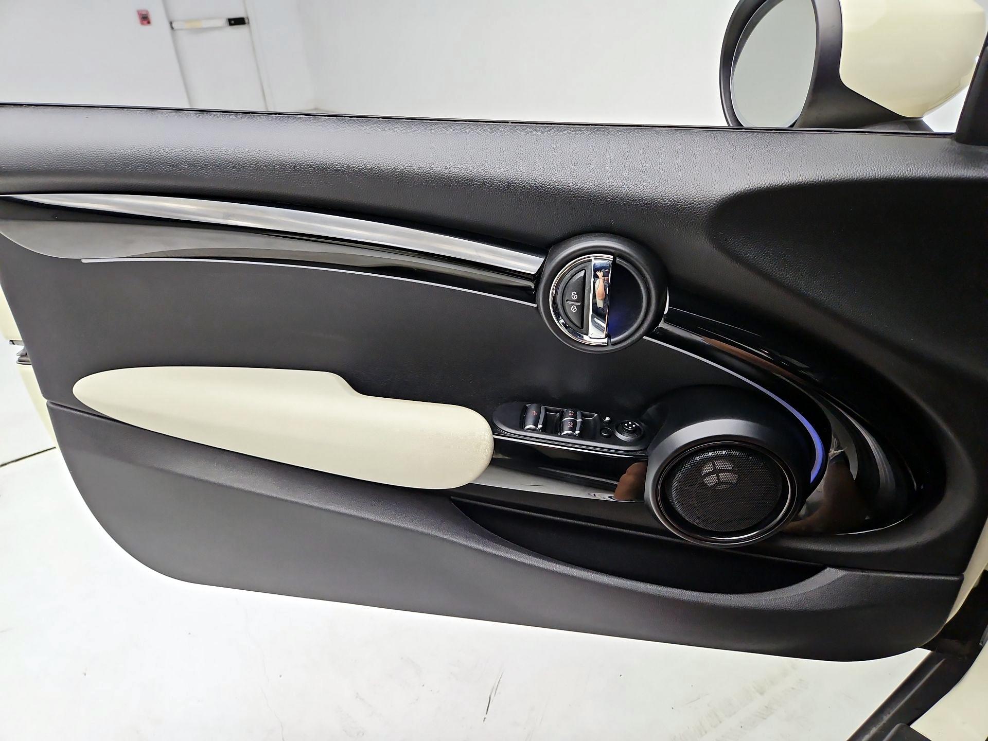 Thumbnail: 2022 MINI Cooper - 12