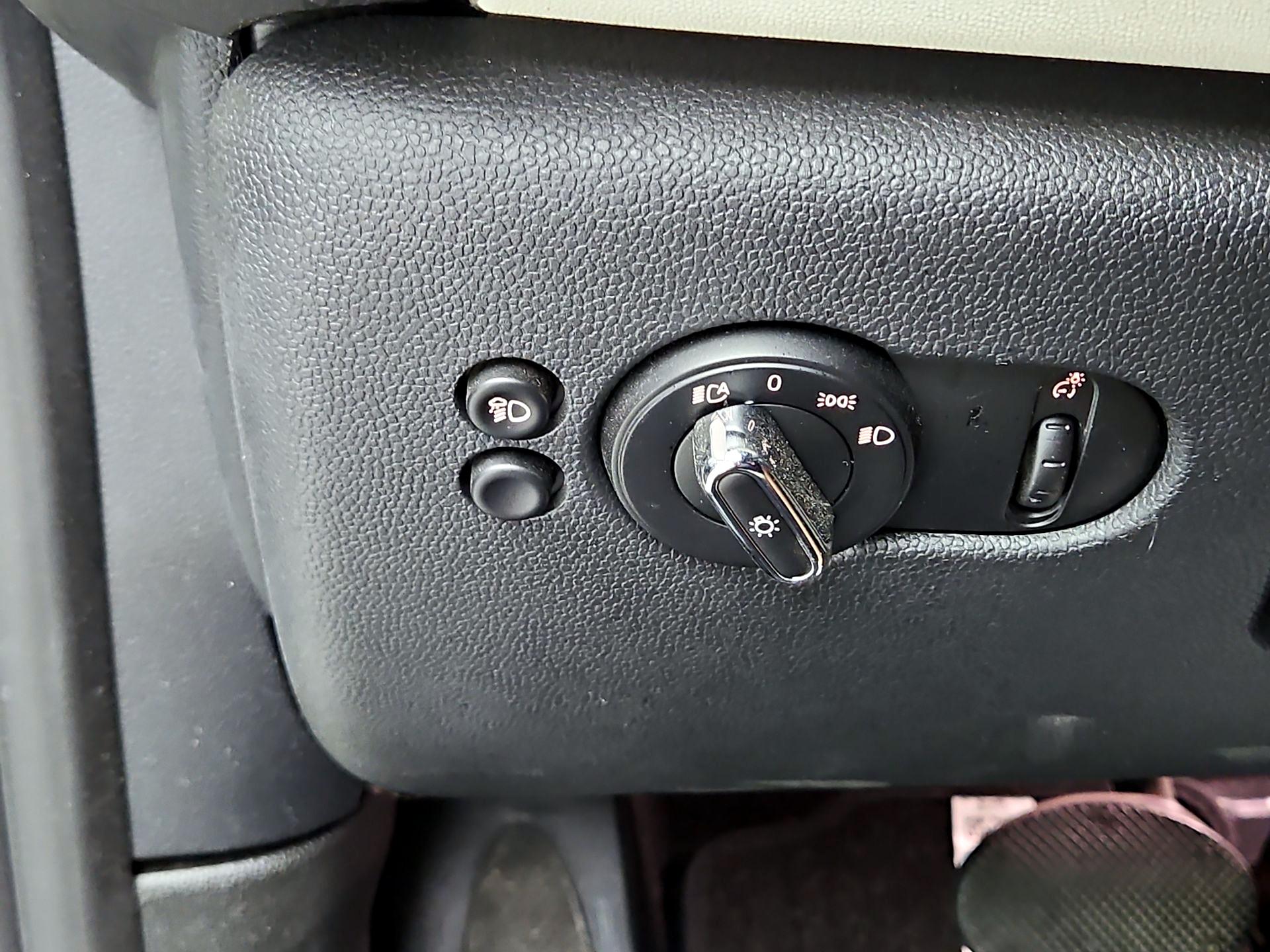 Thumbnail: 2022 MINI Cooper - 13