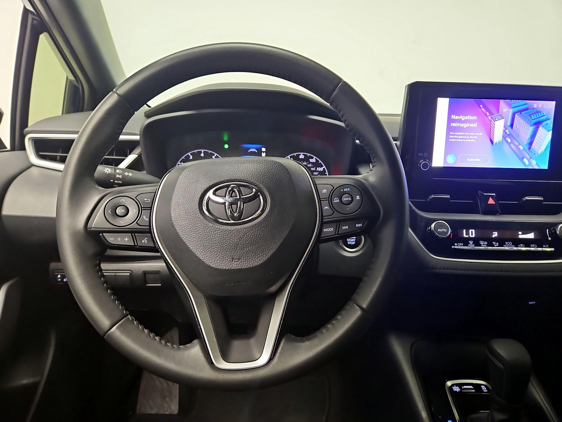 Thumbnail: 2023 Toyota Corolla - 10