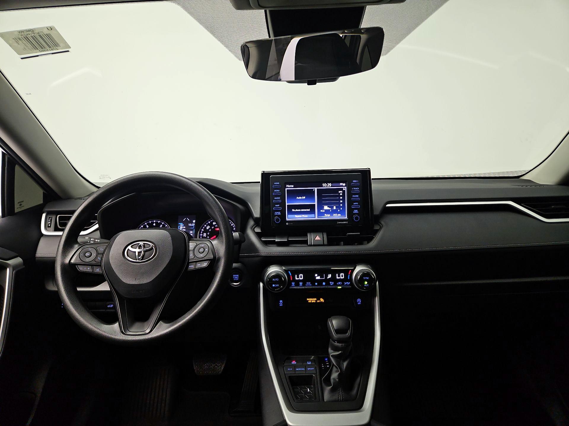 Thumbnail: 2022 Toyota RAV4 - 9