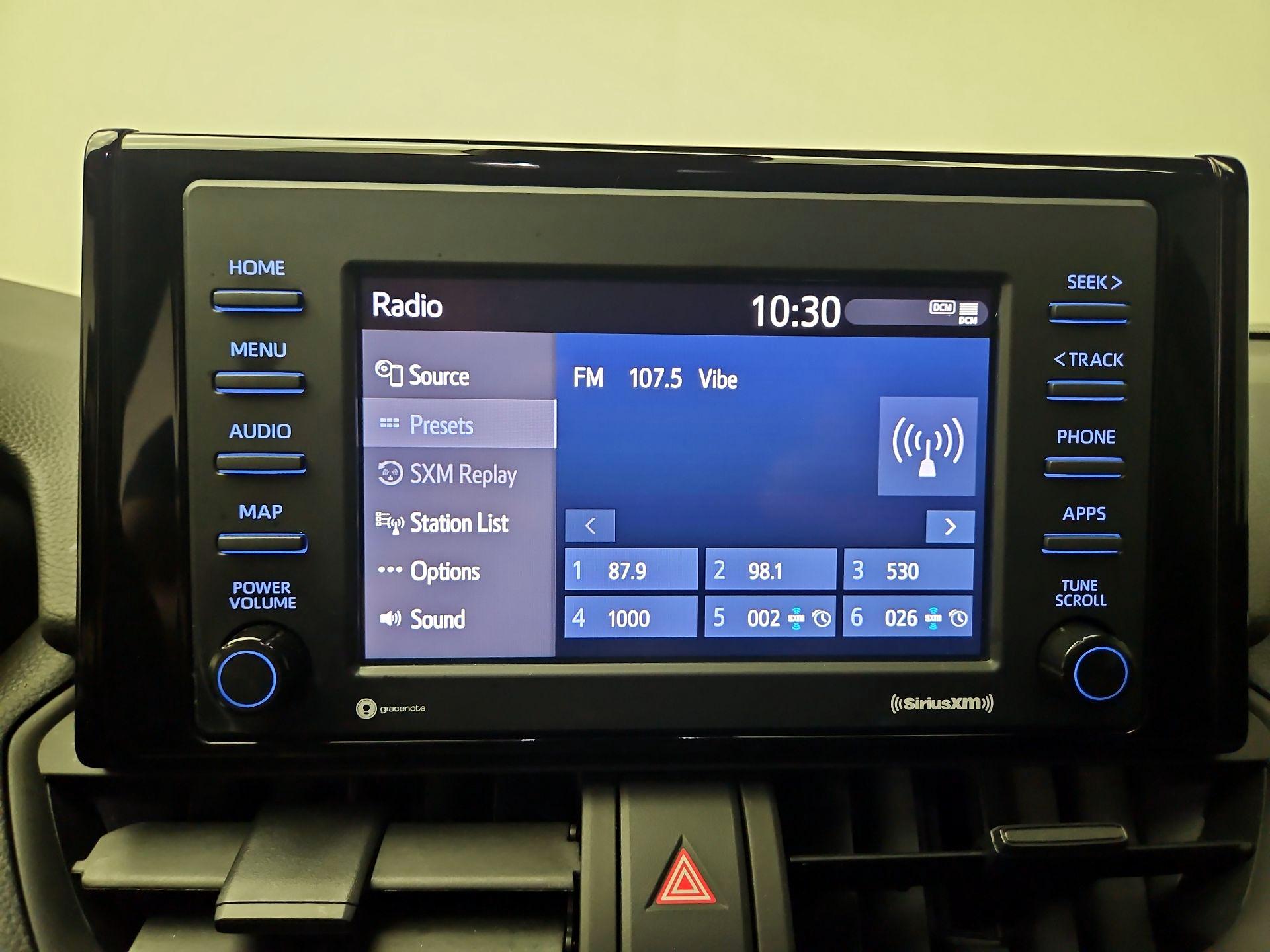 Thumbnail: 2022 Toyota RAV4 - 15