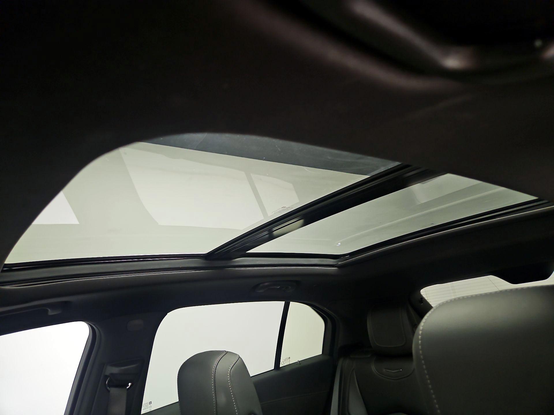 Thumbnail: 2020 Cadillac XT4 - 17