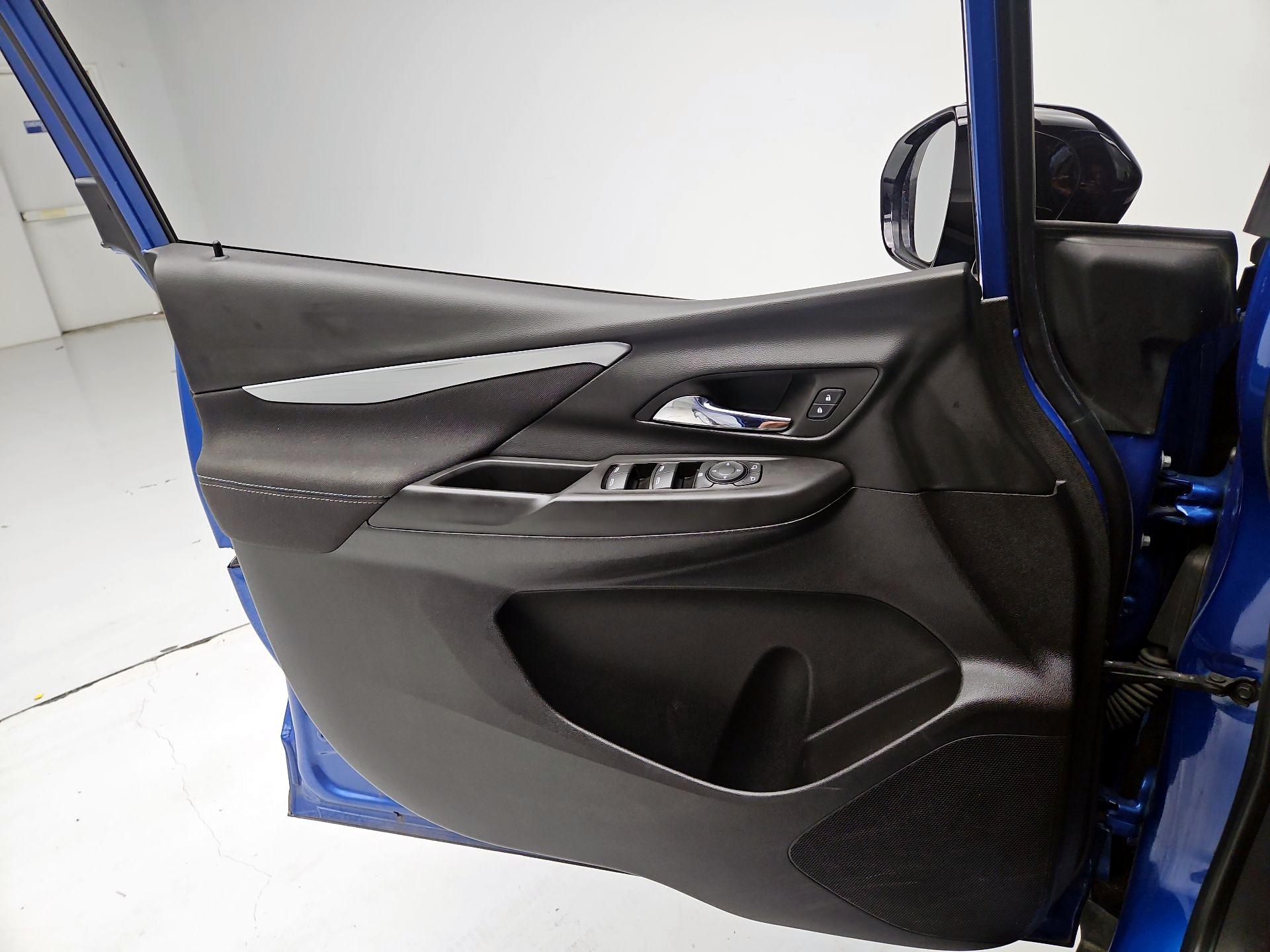 Thumbnail: 2023 Chevrolet Bolt EV - 12