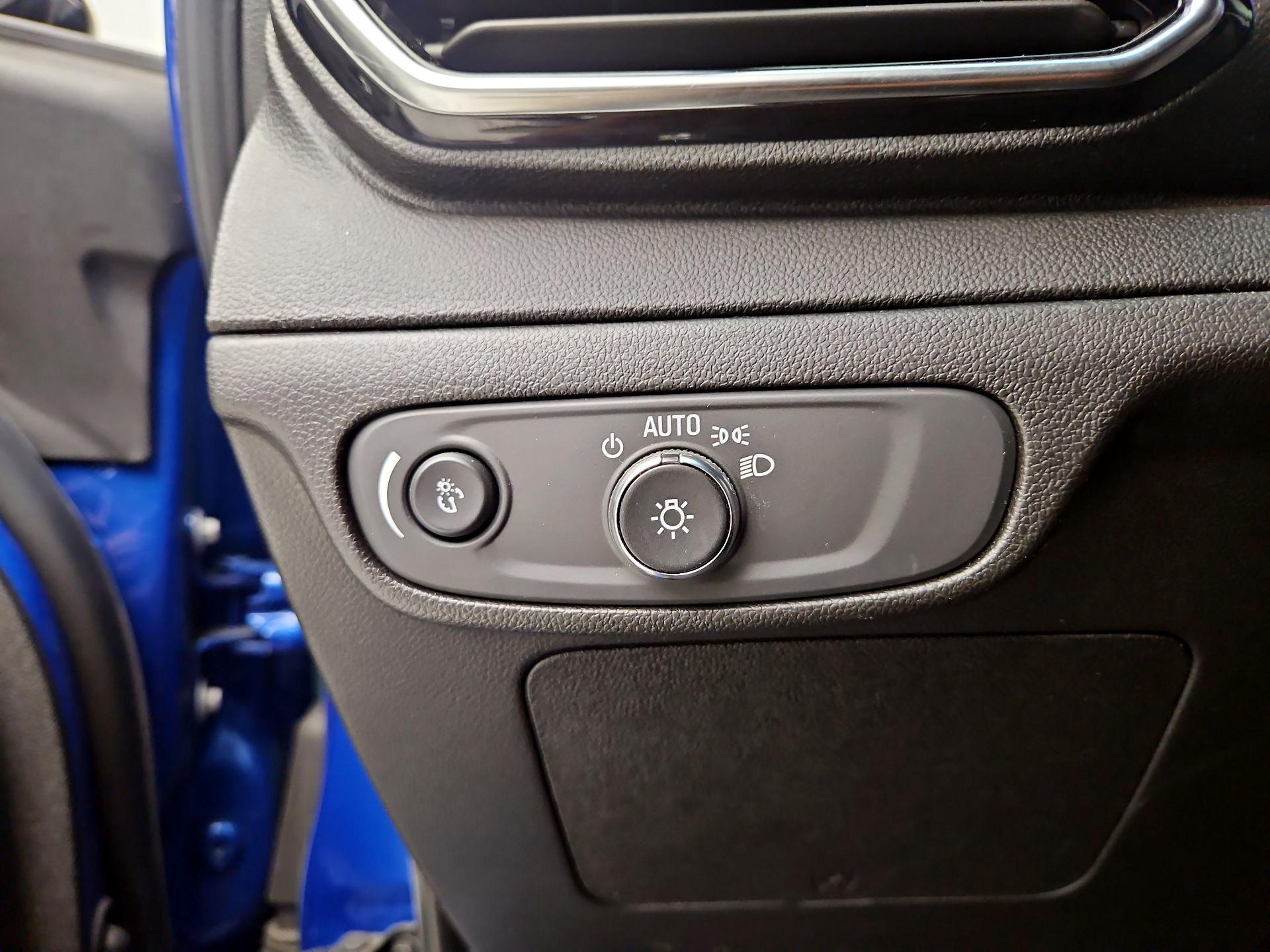 Thumbnail: 2023 Chevrolet Bolt EV - 13