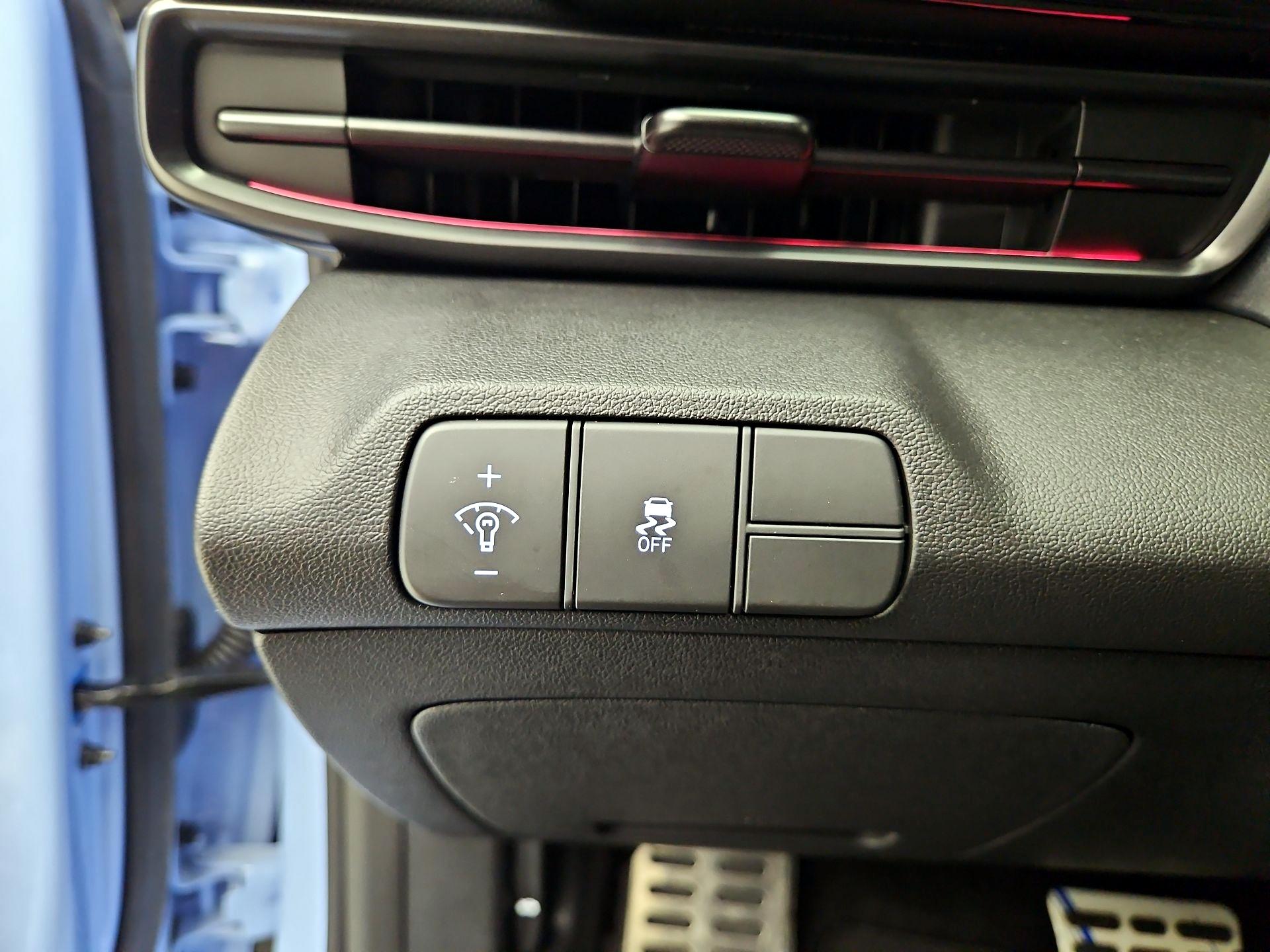 Thumbnail: 2025 Hyundai Elantra - 13