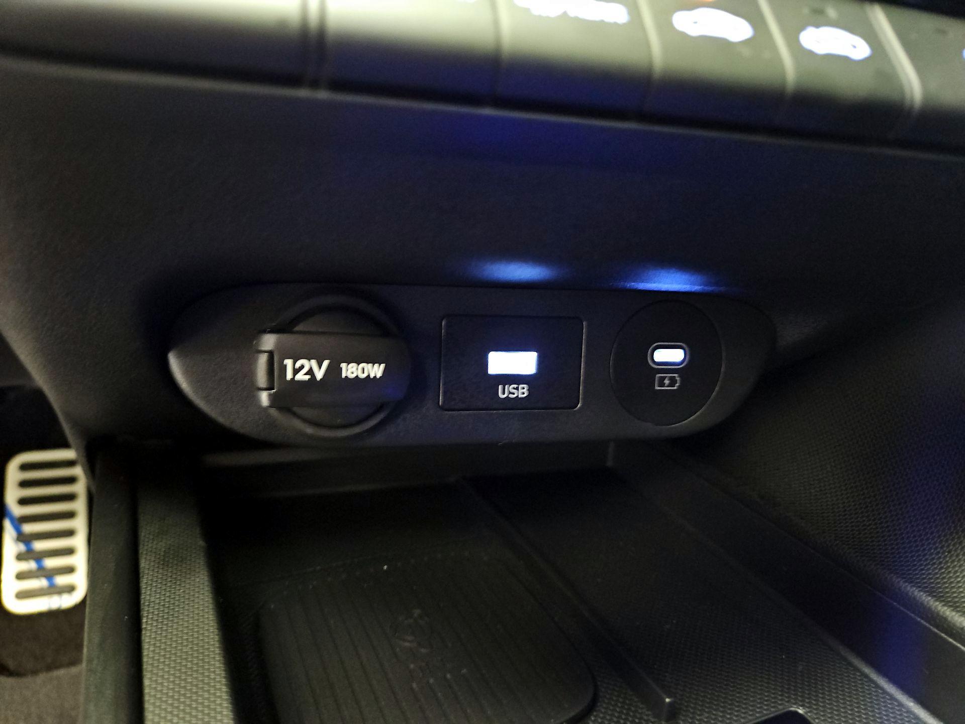 Thumbnail: 2025 Hyundai Elantra - 19