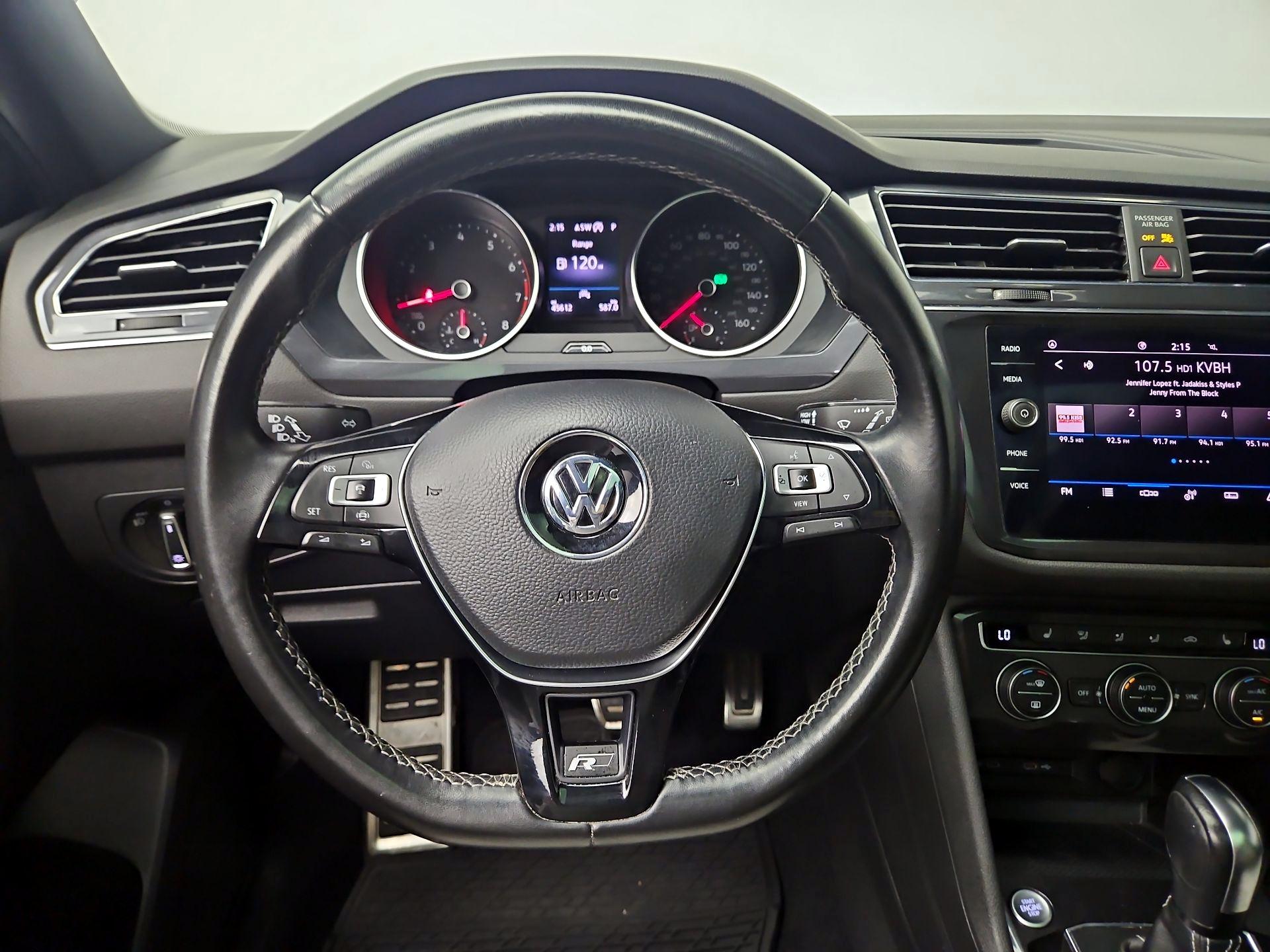 Thumbnail: 2021 Volkswagen Tiguan - 10