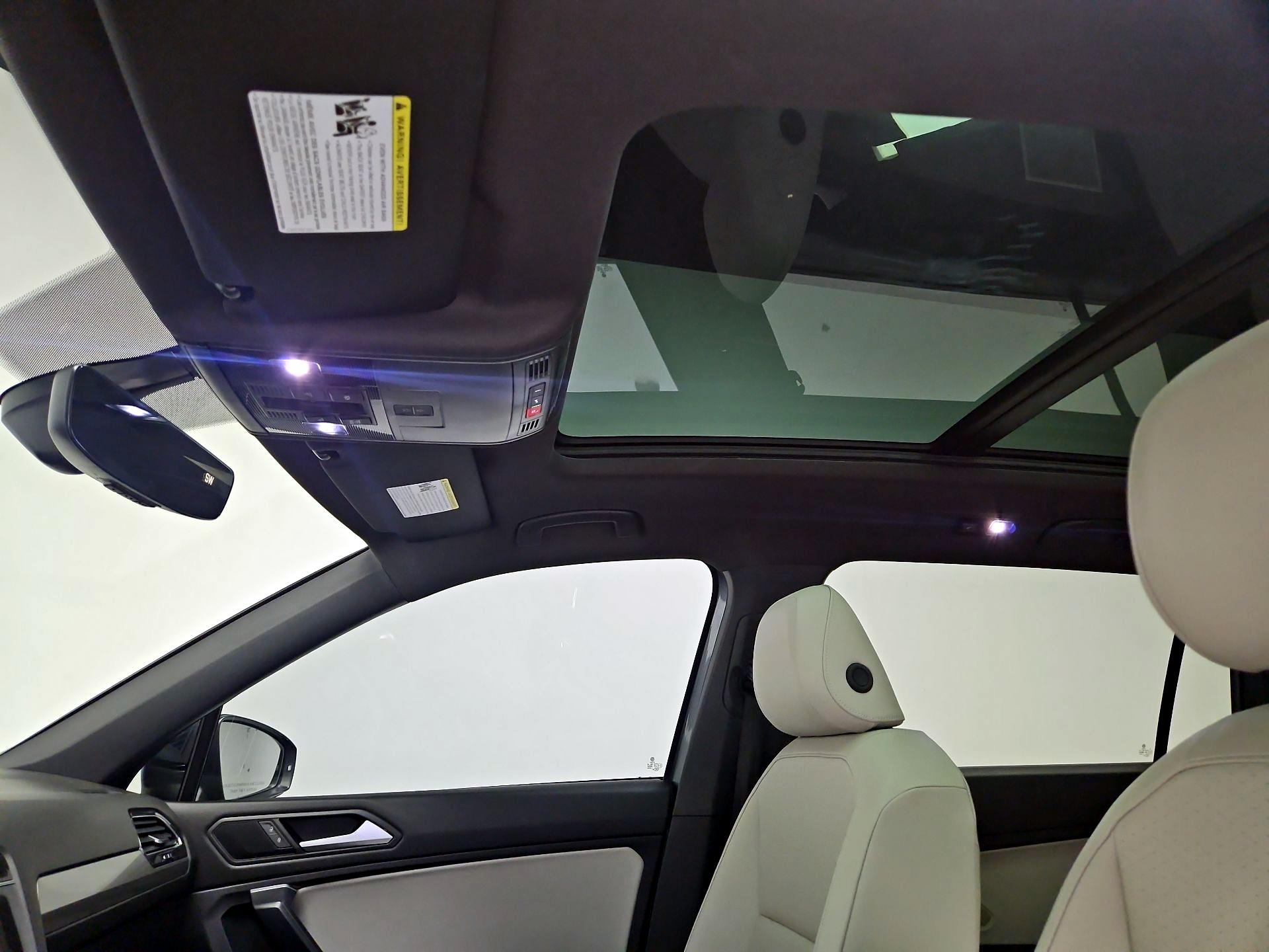 Thumbnail: 2021 Volkswagen Tiguan - 19