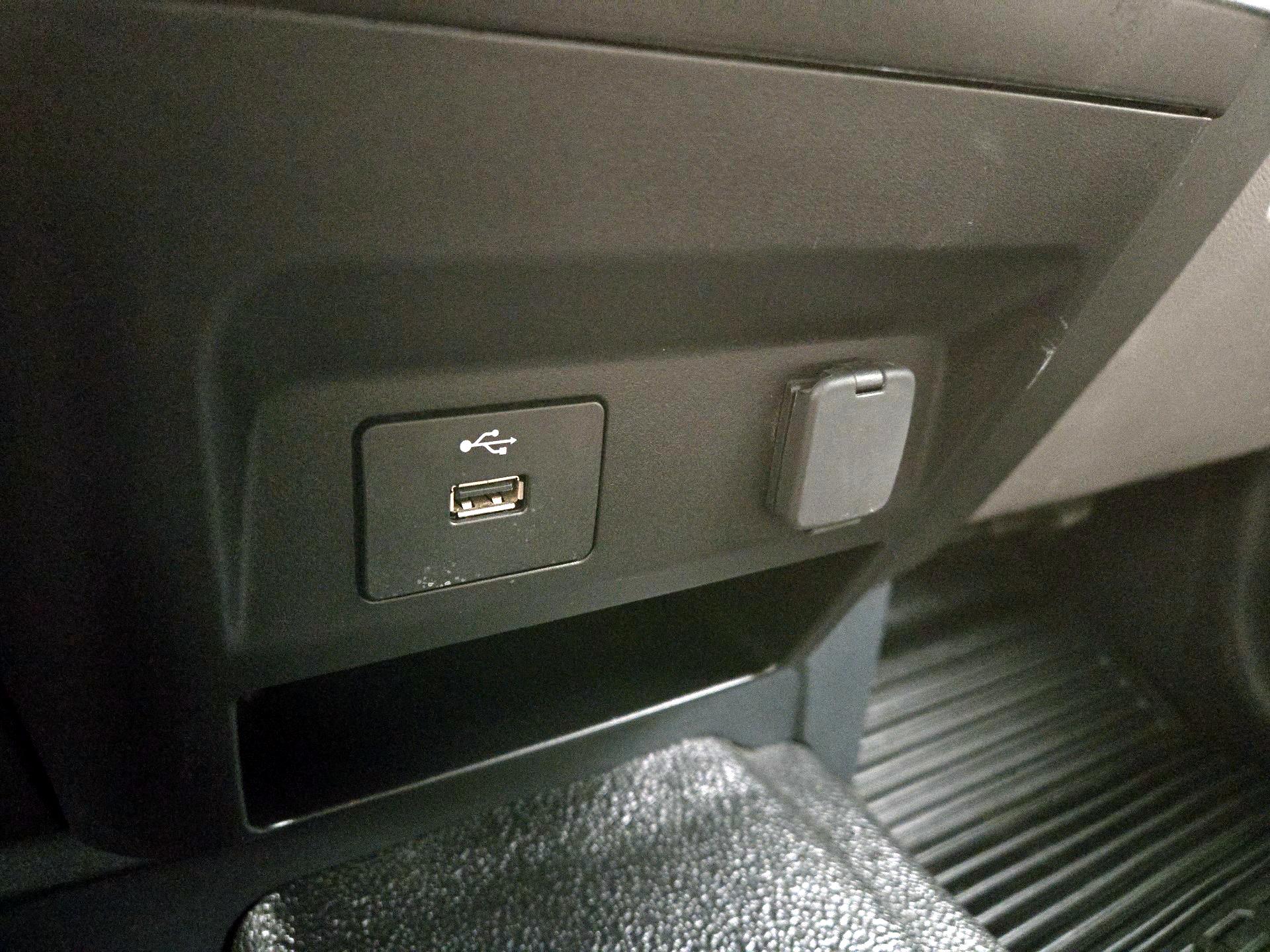 Thumbnail: 2022 Ford F-350 - 16