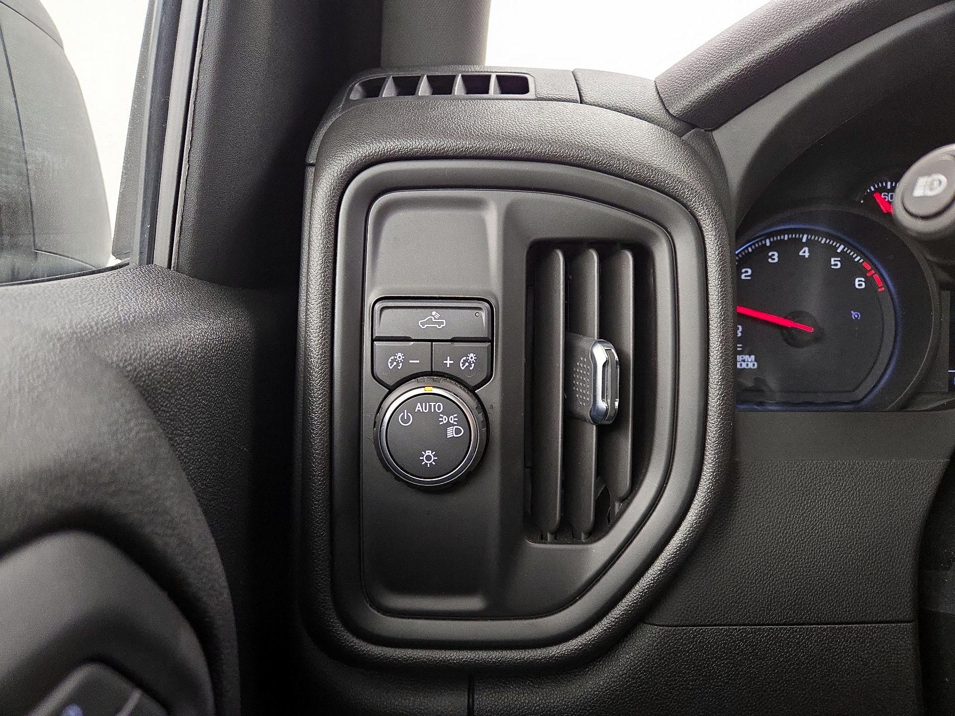 Thumbnail: 2023 Chevrolet Silverado 1500 - 13