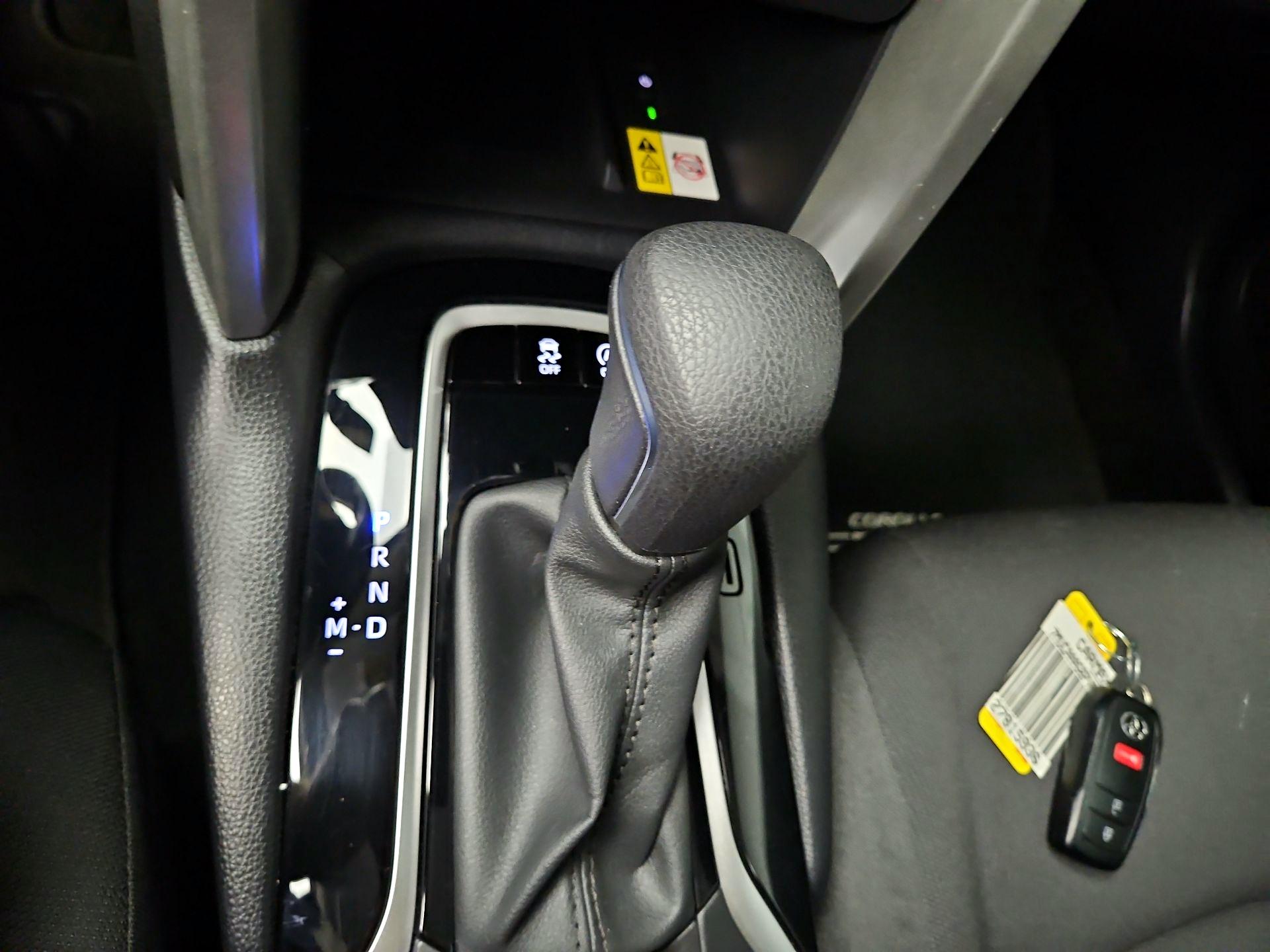 Thumbnail: 2023 Toyota Corolla Cross - 17