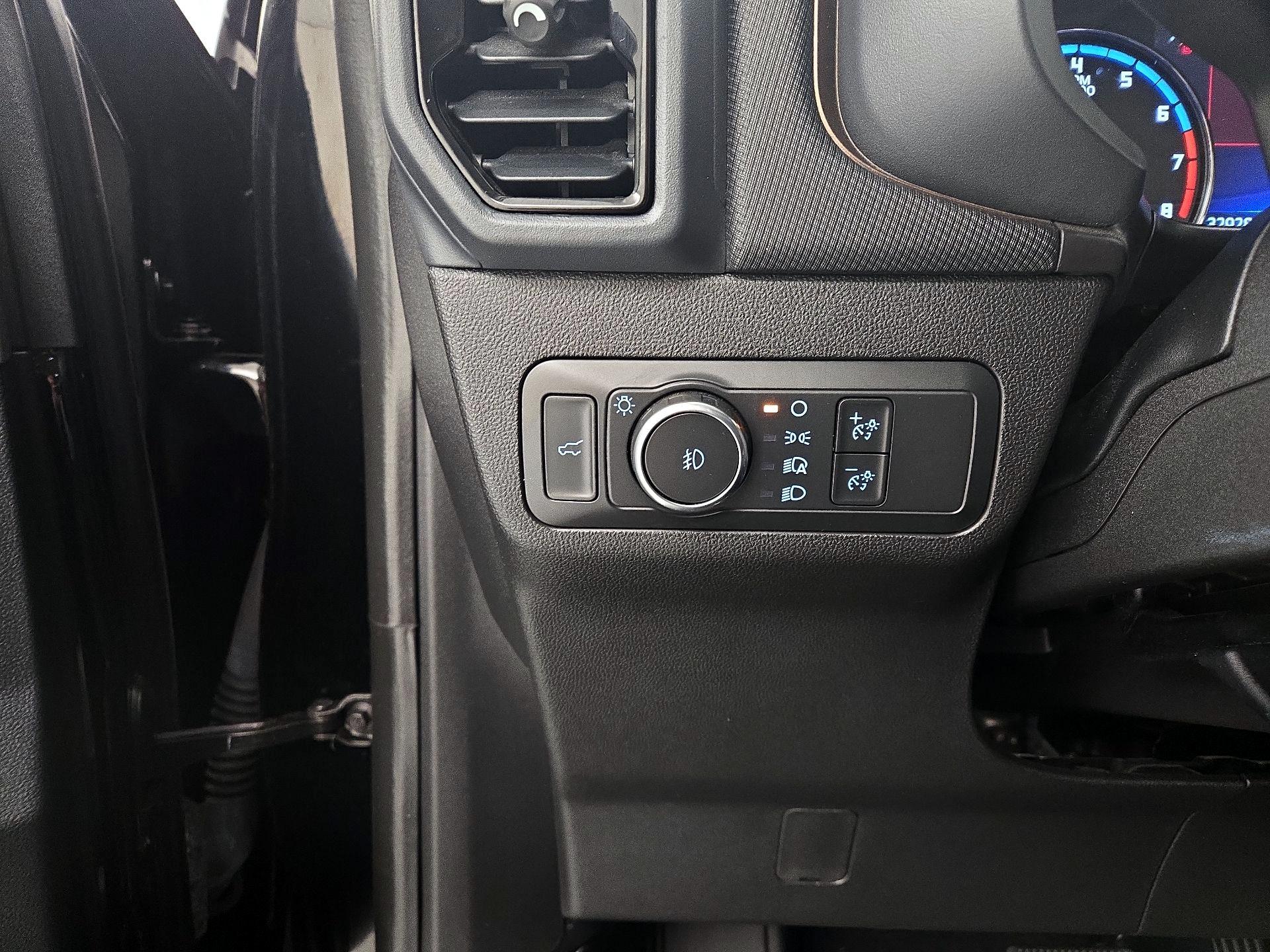 Thumbnail: 2022 Ford Bronco Sport - 11